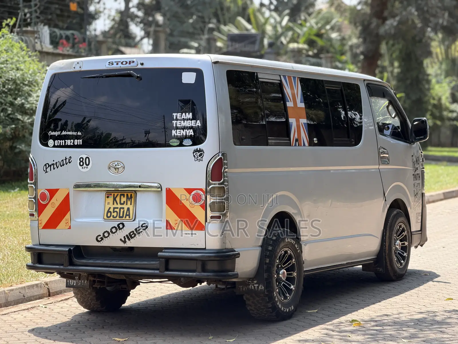 Toyota HiAce 2010 Silver