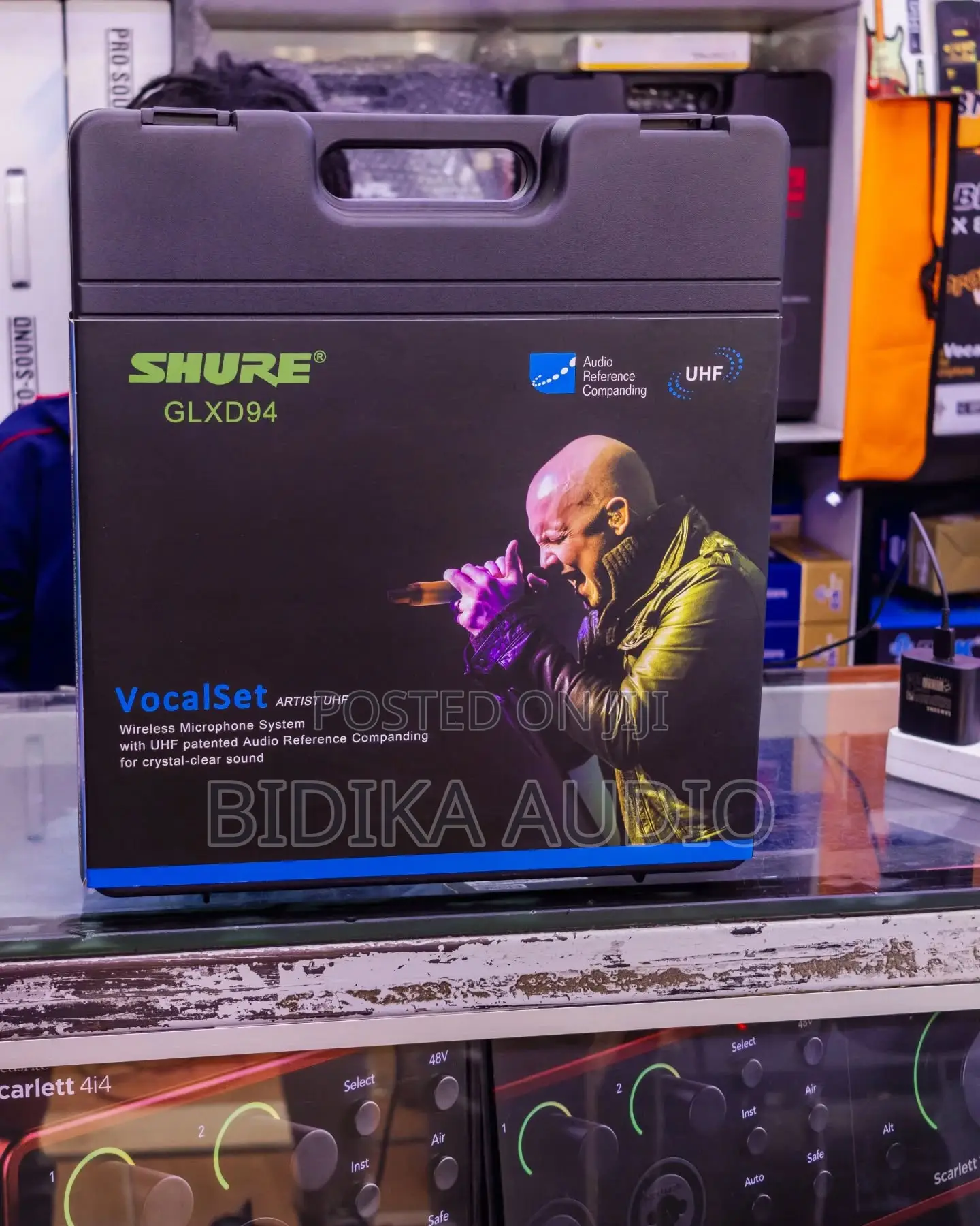 Shure GLXD94 VocalSet Artist UHF Wireless Microphone System