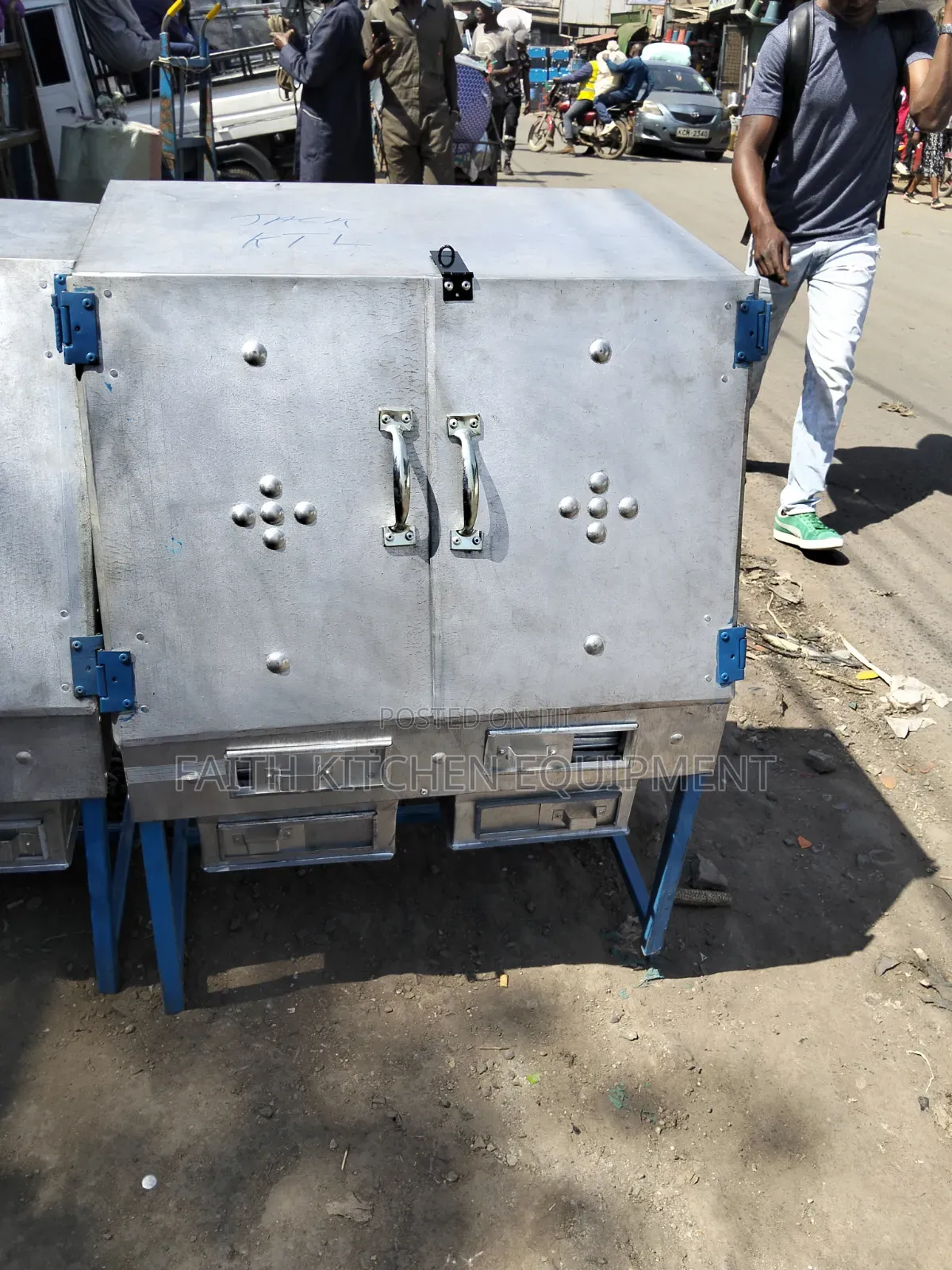 Charcoal Oven Cake Maker