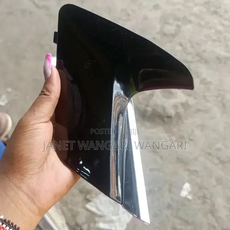 Towing Cover/Tow Hook Cover Toyota Harrier Gr Sport