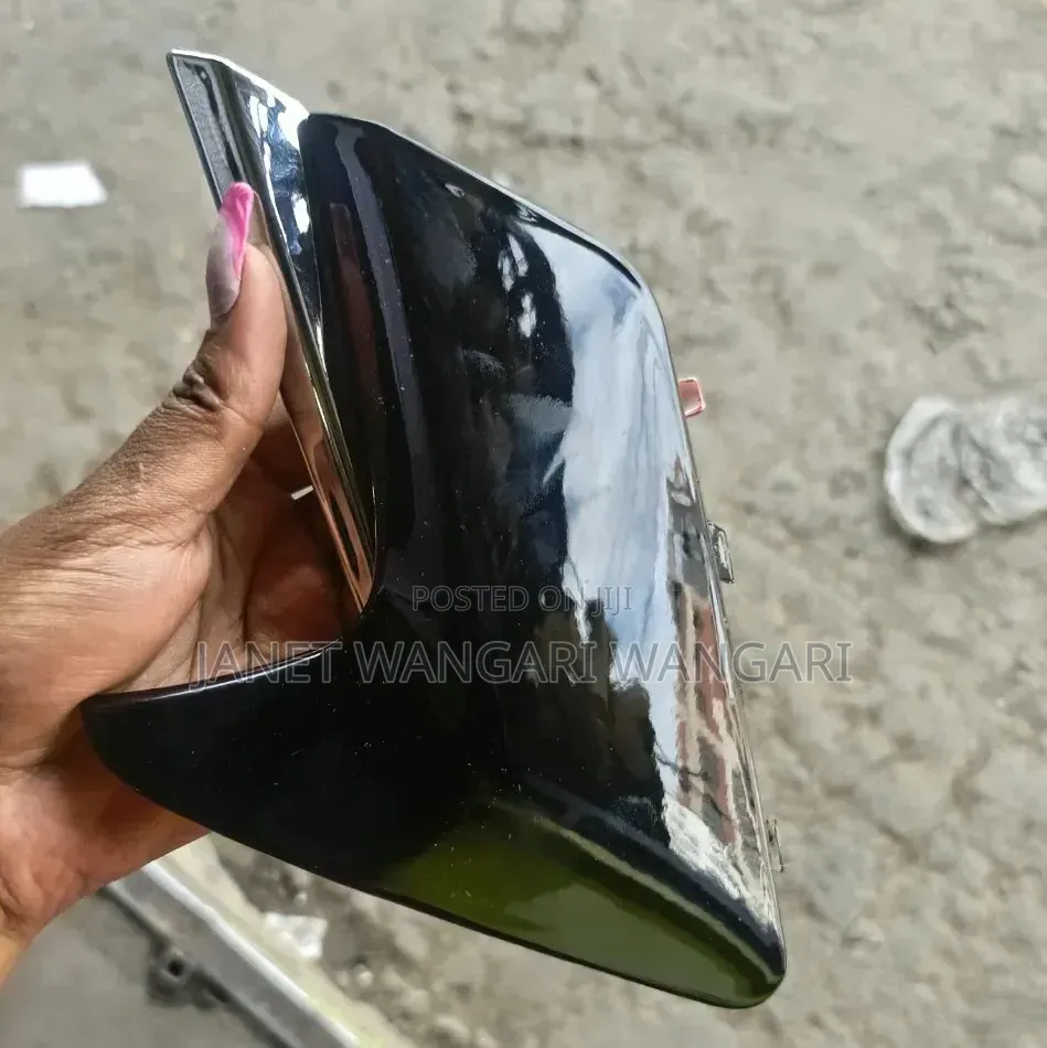 Towing Cover/Tow Hook Cover Toyota Harrier Gr Sport