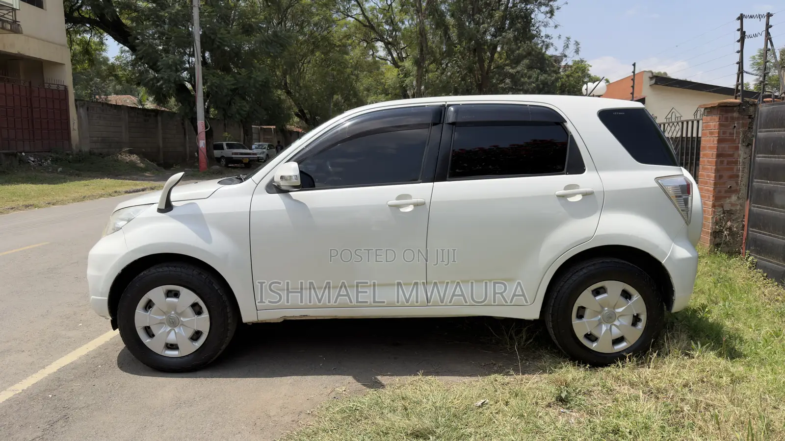 Toyota Rush 1.5 AWD 2012 White