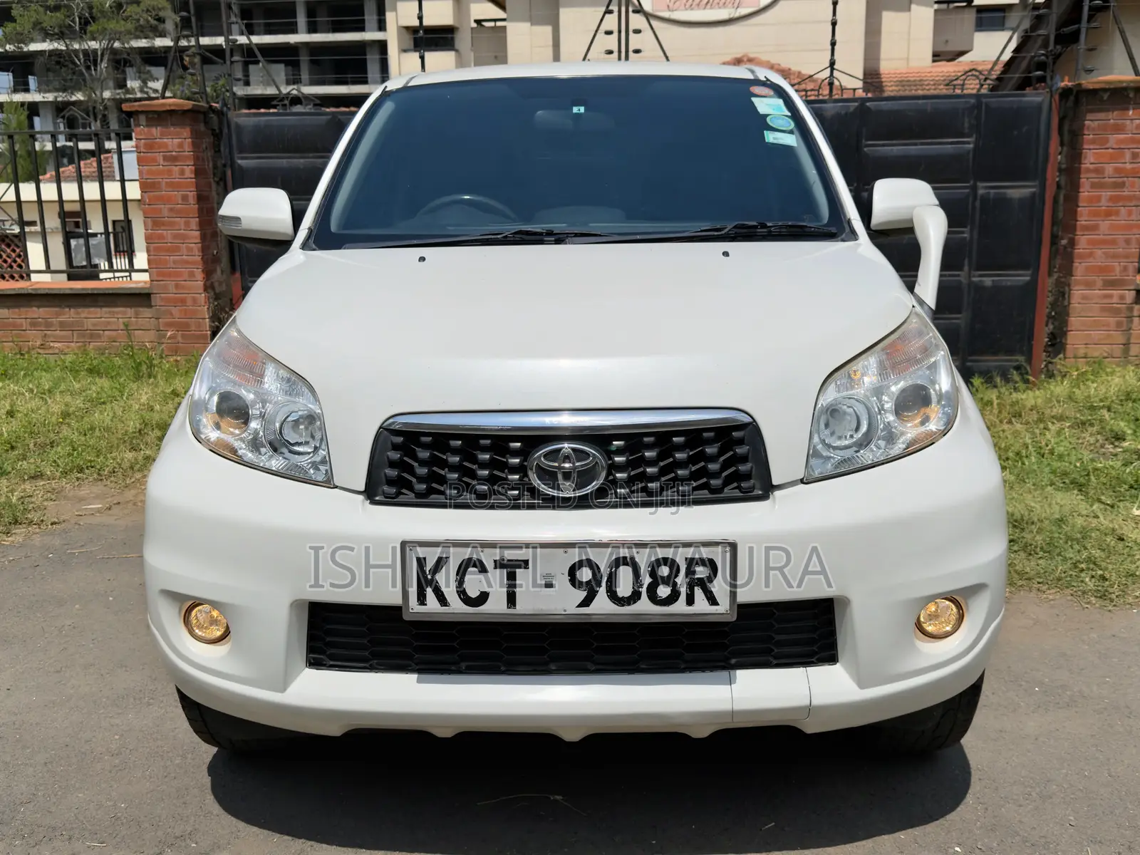 Toyota Rush 1.5 AWD 2012 White