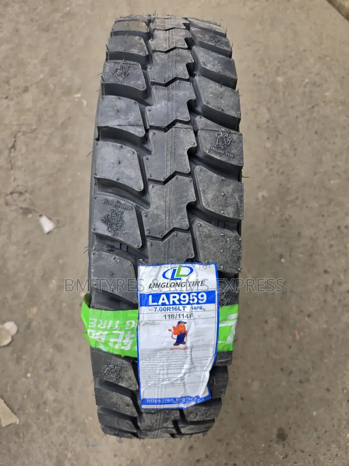 700 R16 Linglong Tyres (Diff)