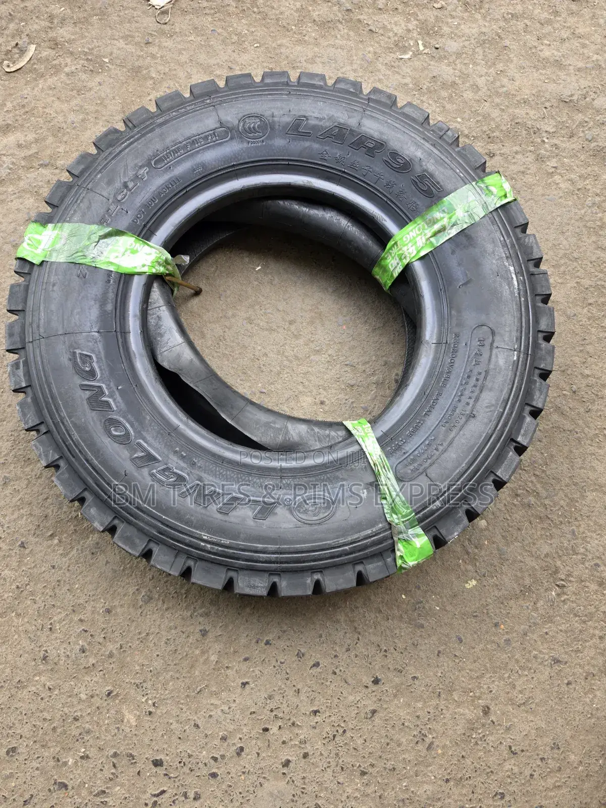 700 R16 Linglong Tyres (Diff)