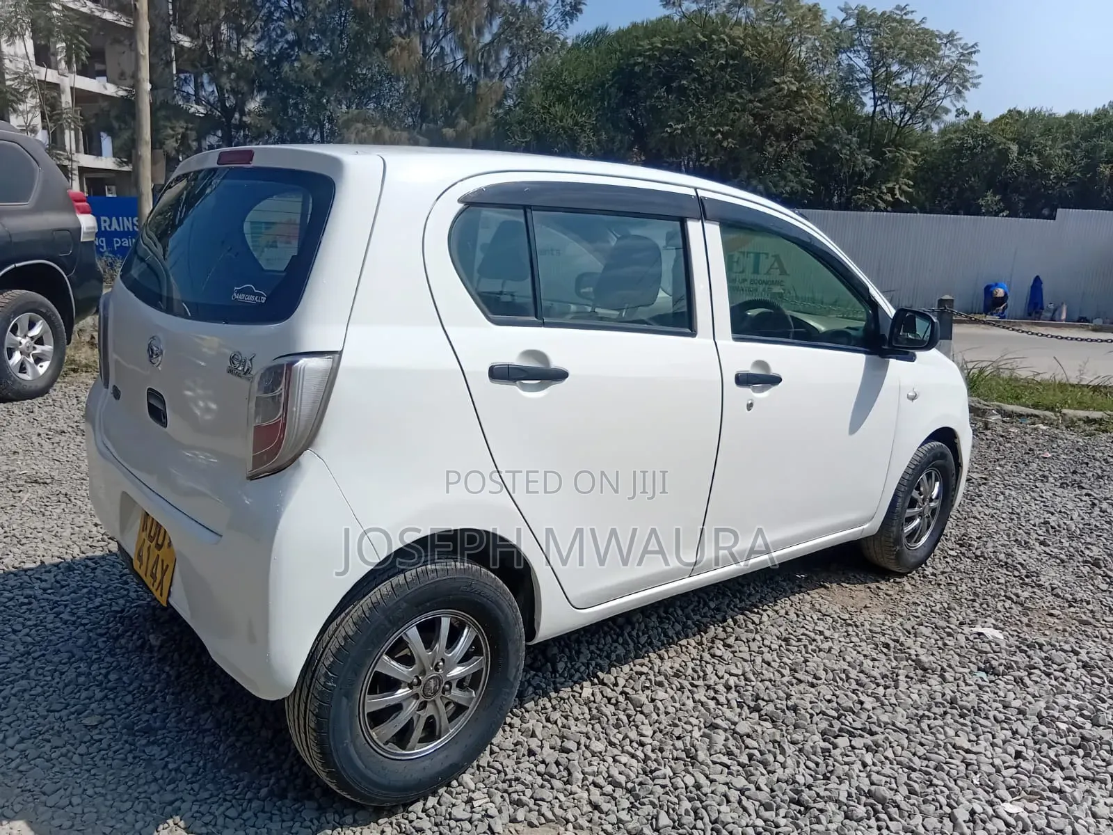 Daihatsu Mira 2014 White