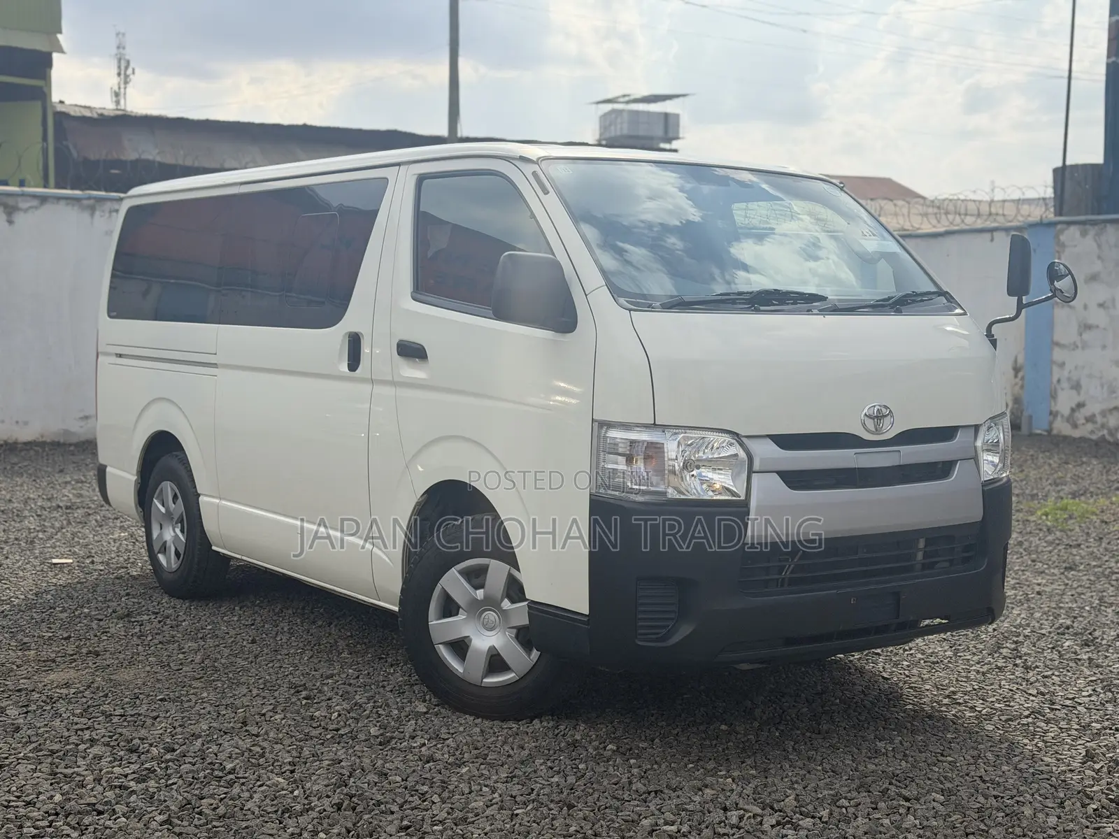 Toyota HiAce 2019 White