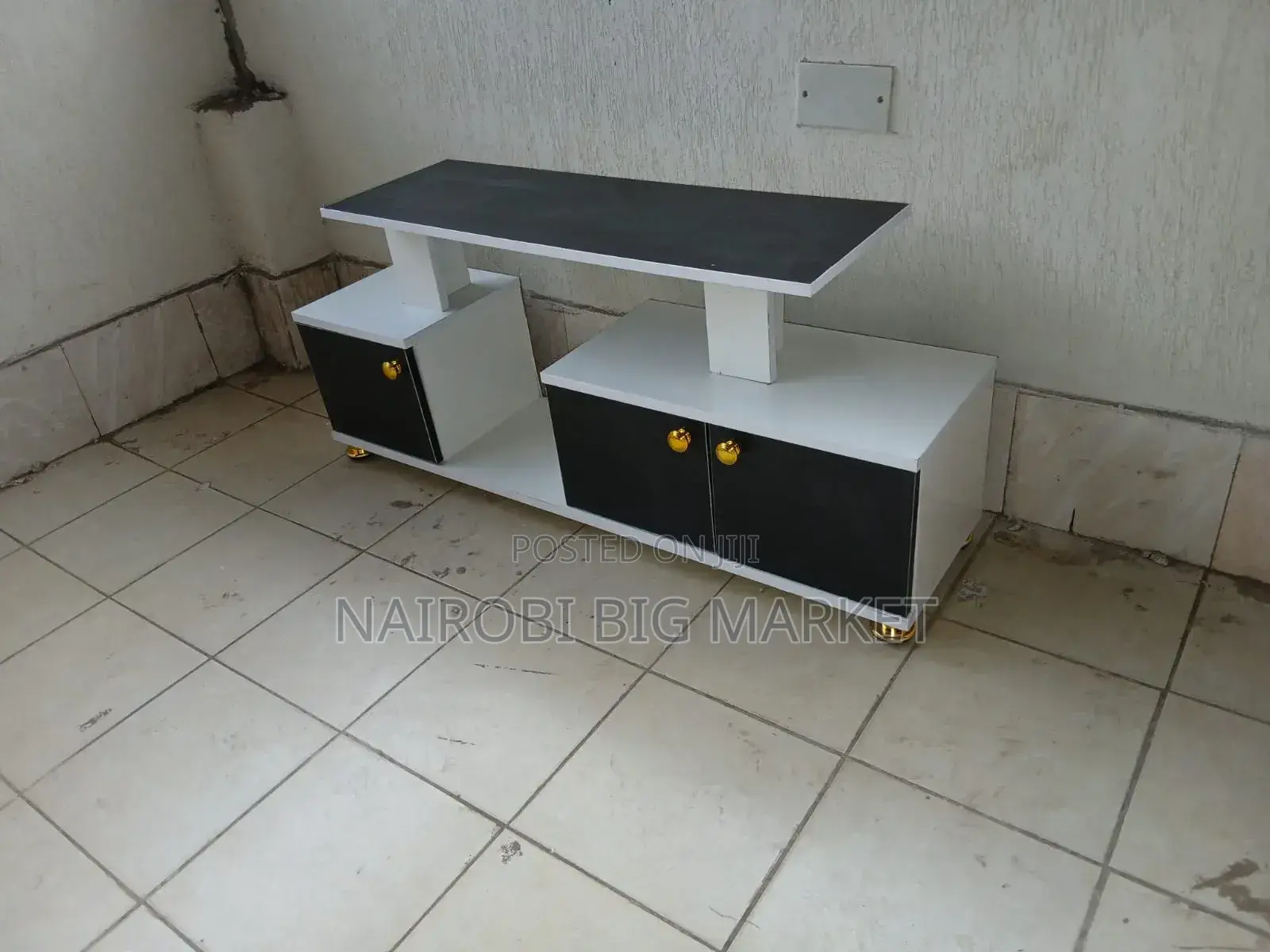 Instanbul TV Stand Black and White