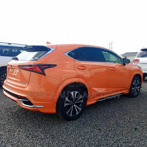Lexus NX 2018 Orange