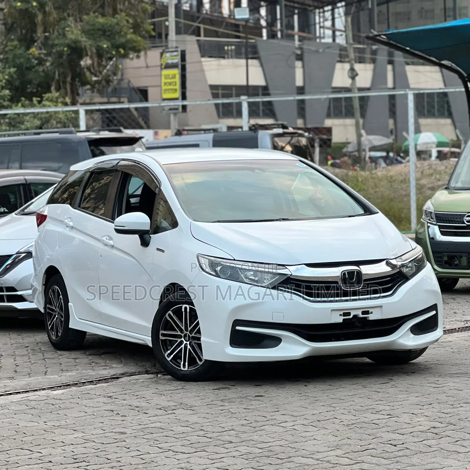 Honda Fit Shuttle 1.5 Hybrid 2WD 2019 White