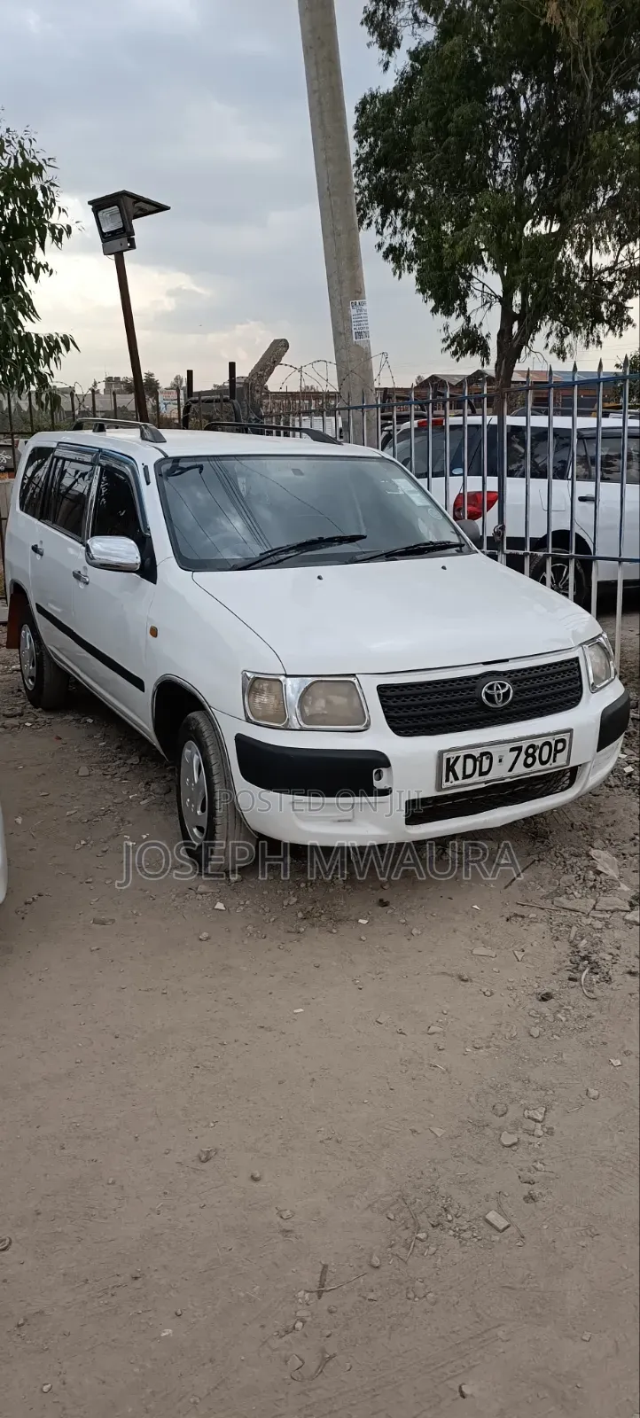Toyota Succeed SV Premium 2014 White