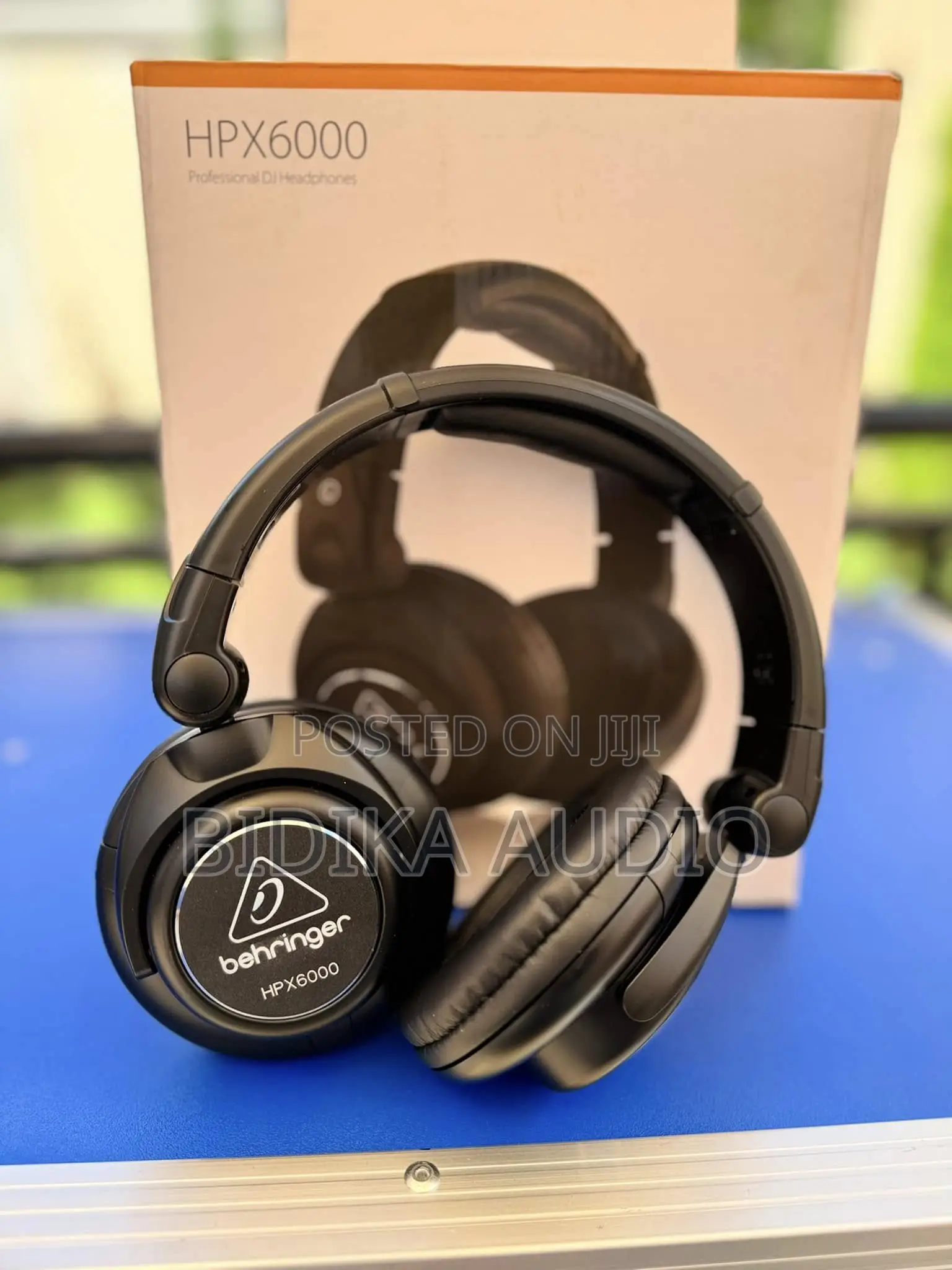 Behringer HPX6000 Professional DJ Headphones