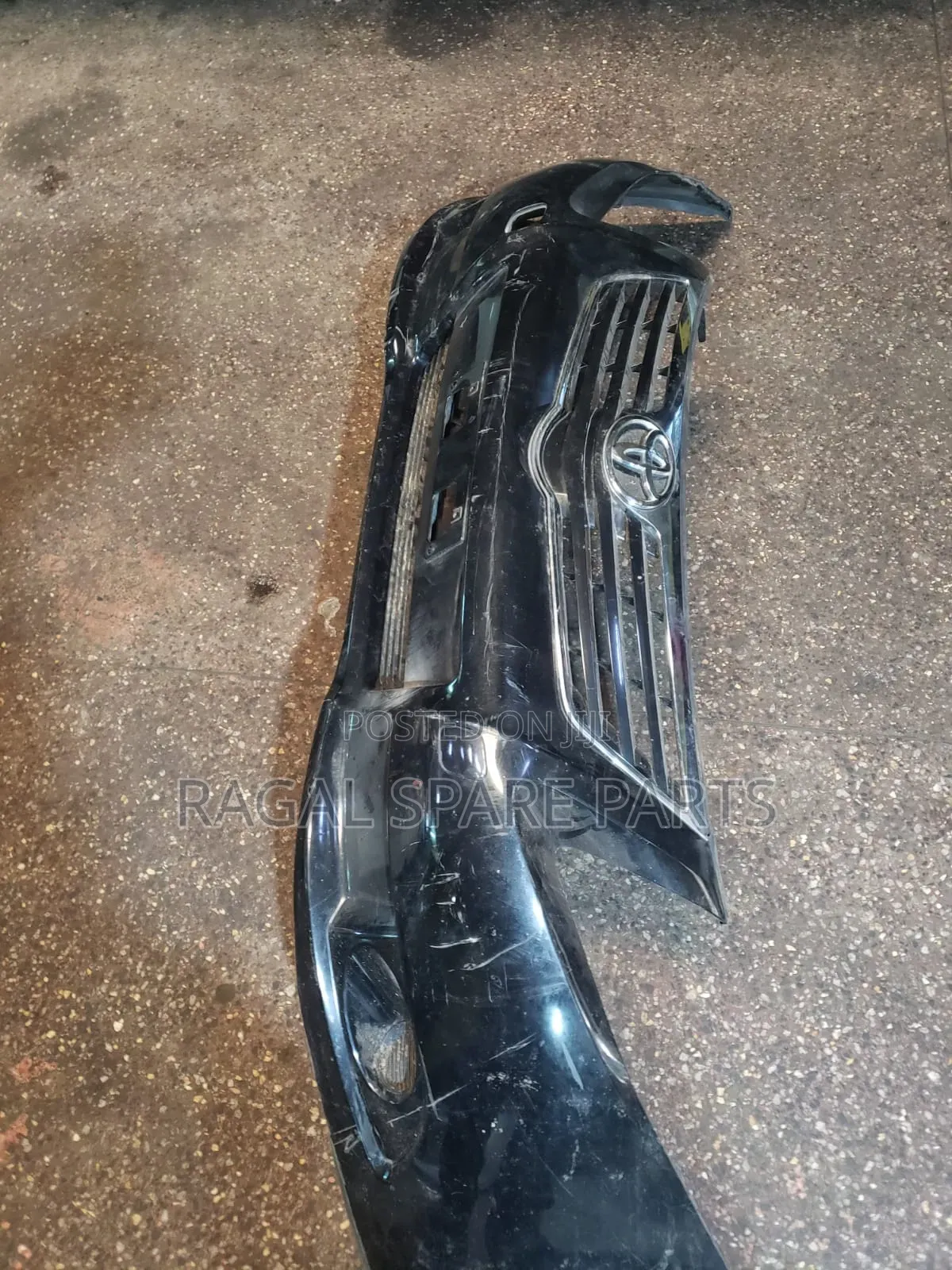 Avensis 2012/3/4 Bumper