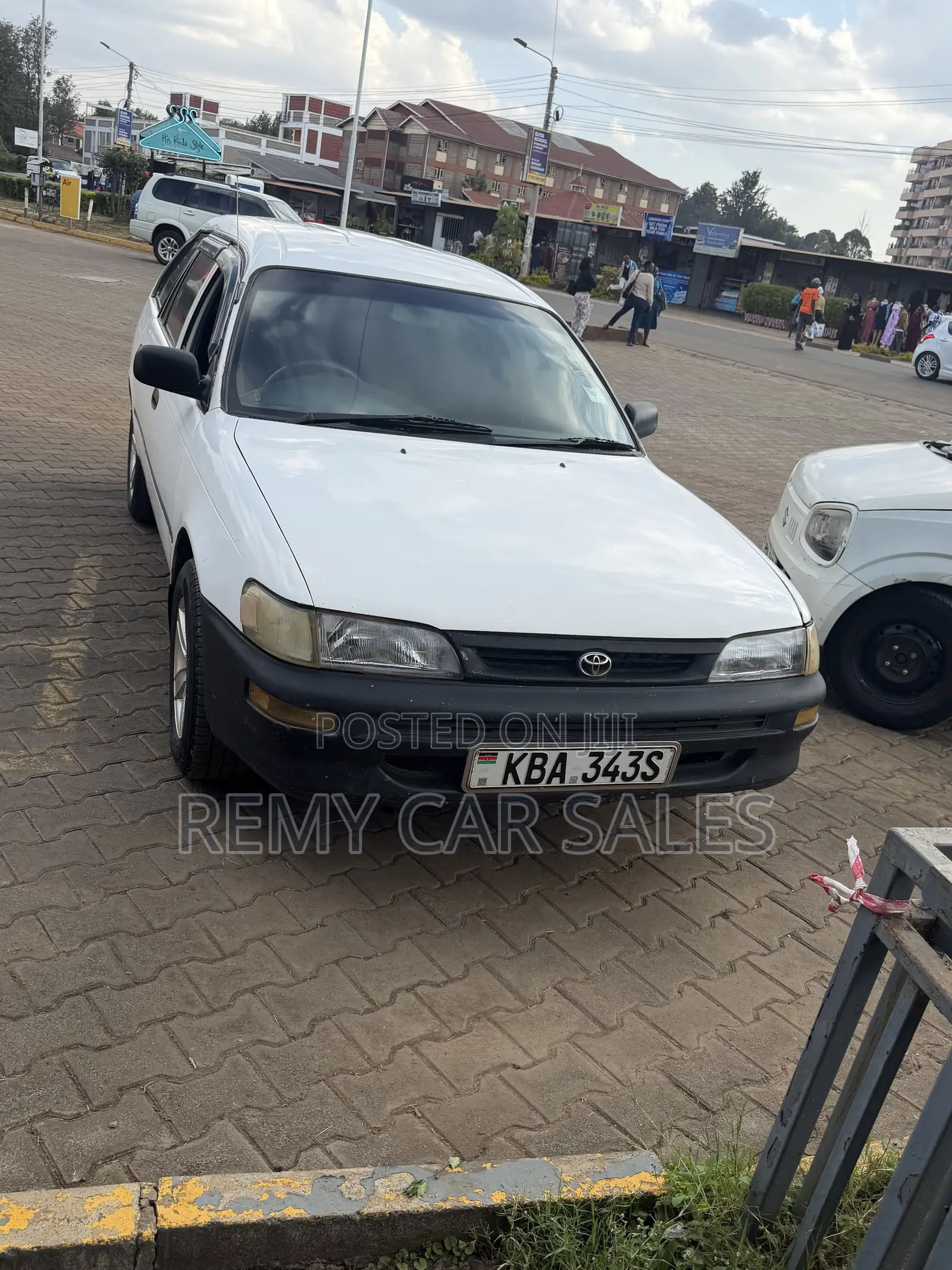 Toyota Corolla 2002 White