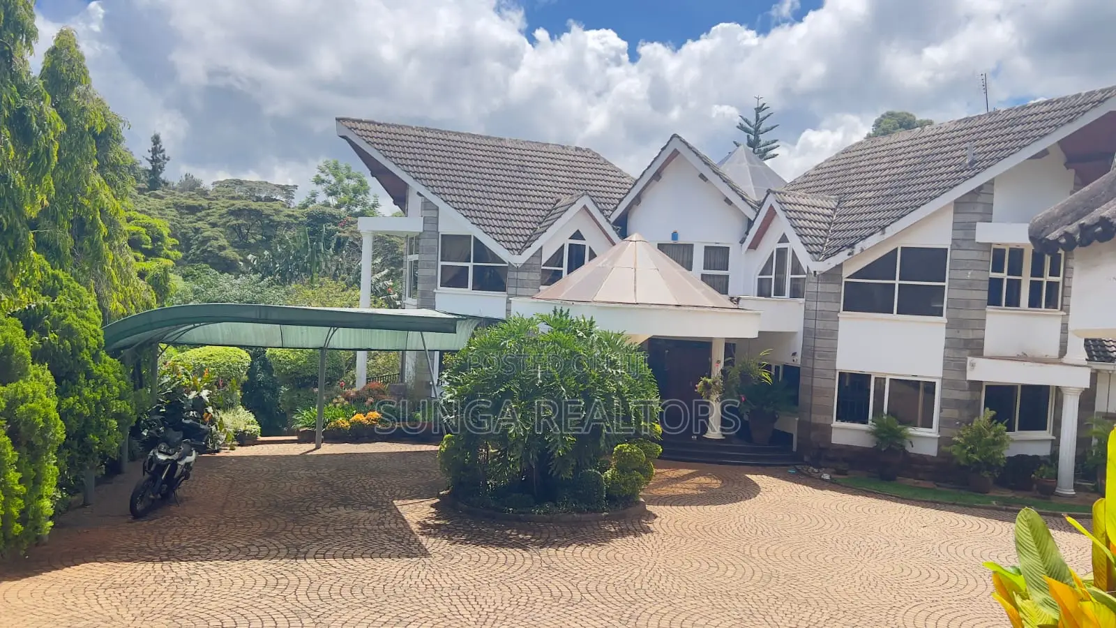 6bdrm House in Ibis Drive, Nyari for sale