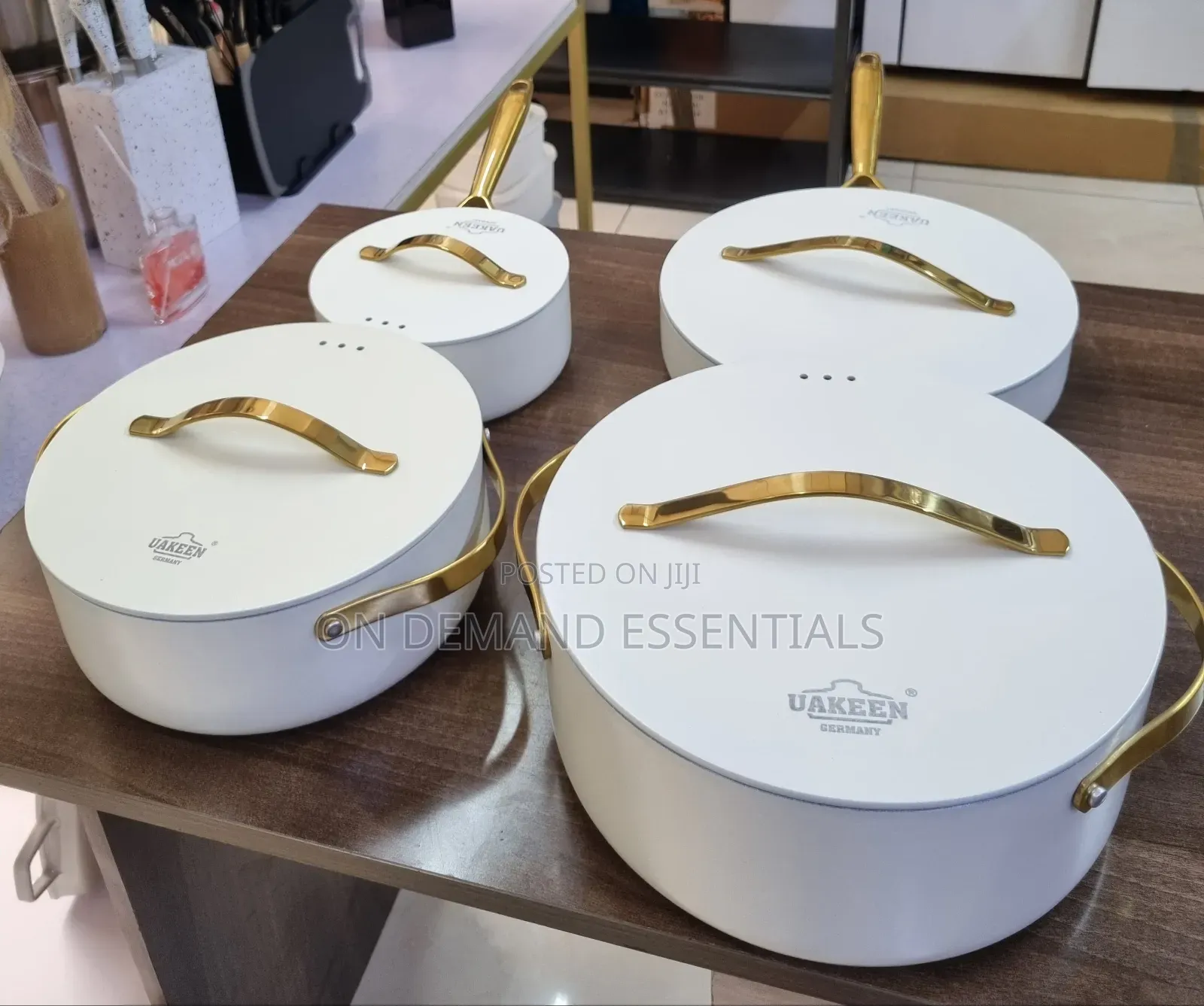 UAKEEN CERAMIC Cookware Set