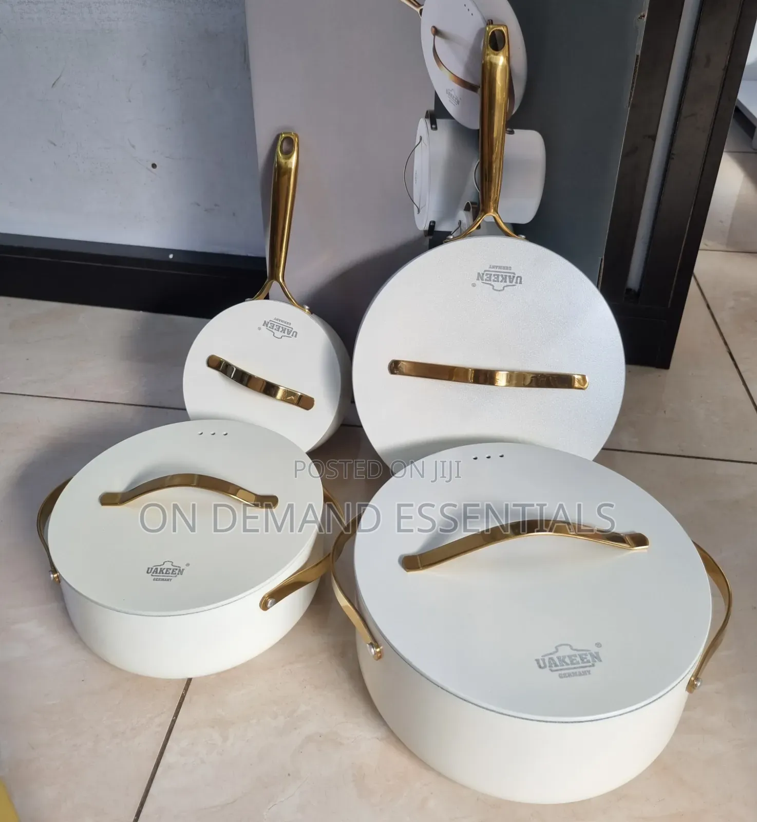 UAKEEN CERAMIC Cookware Set