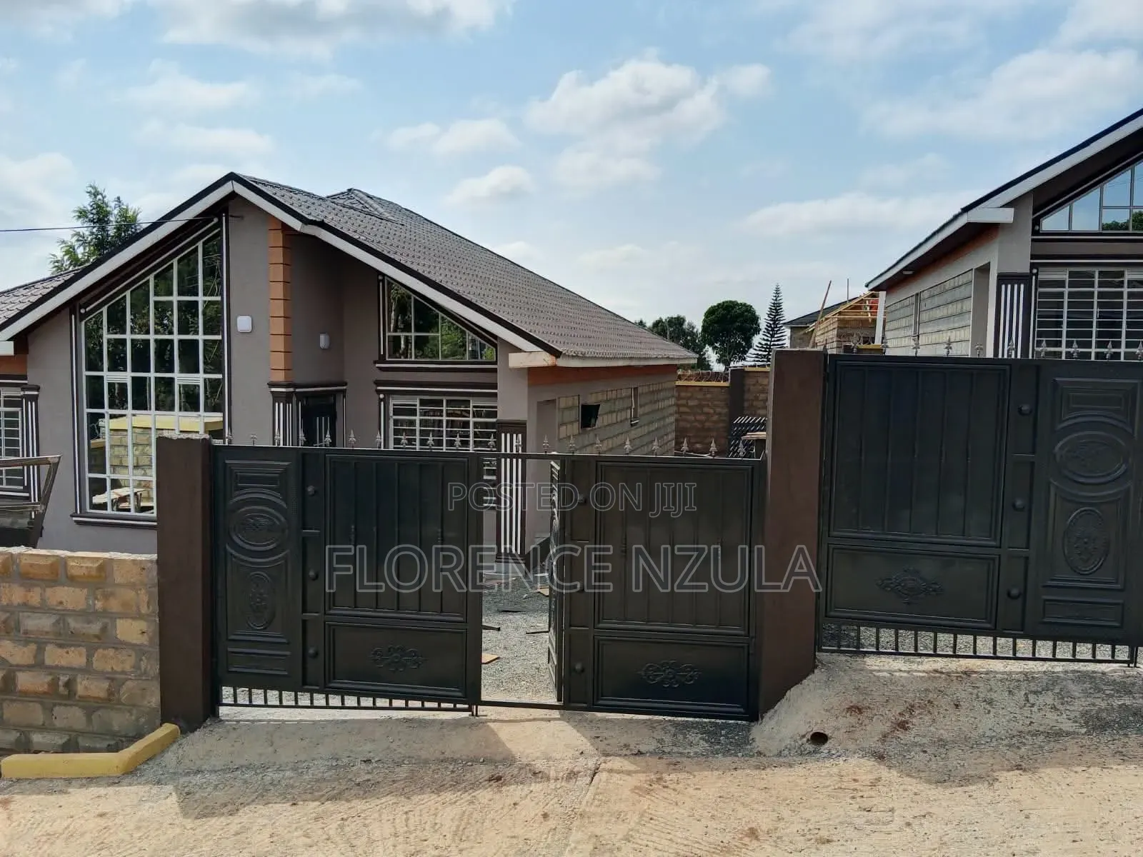 4bdrm House in Seketo Area, Oluulua for sale