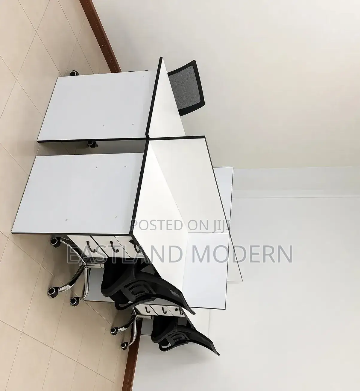 Modern 4 Seater Workstation Desk Set