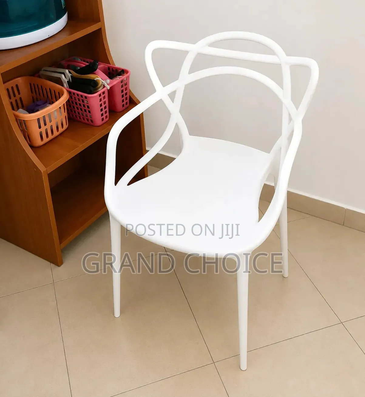 Modern Plastic Restaurant Chair