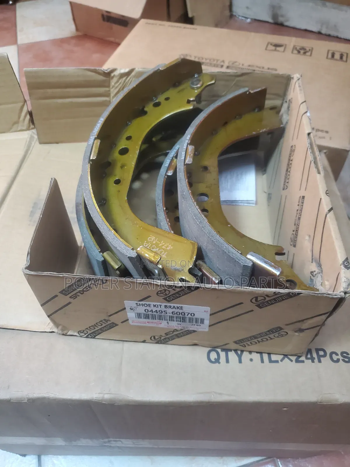 Toyota LC 76 \ 78 \ 79 Brake Shoe