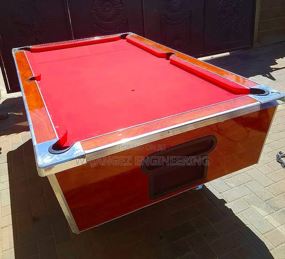 Competition-Grade Pool Table
