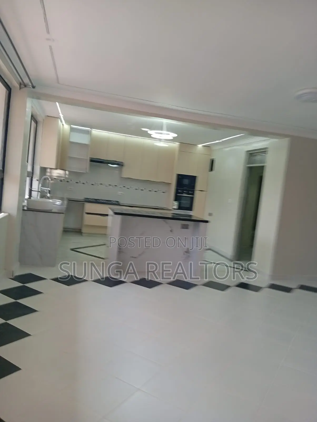 3bdrm House in Evergreen, Runda for rent