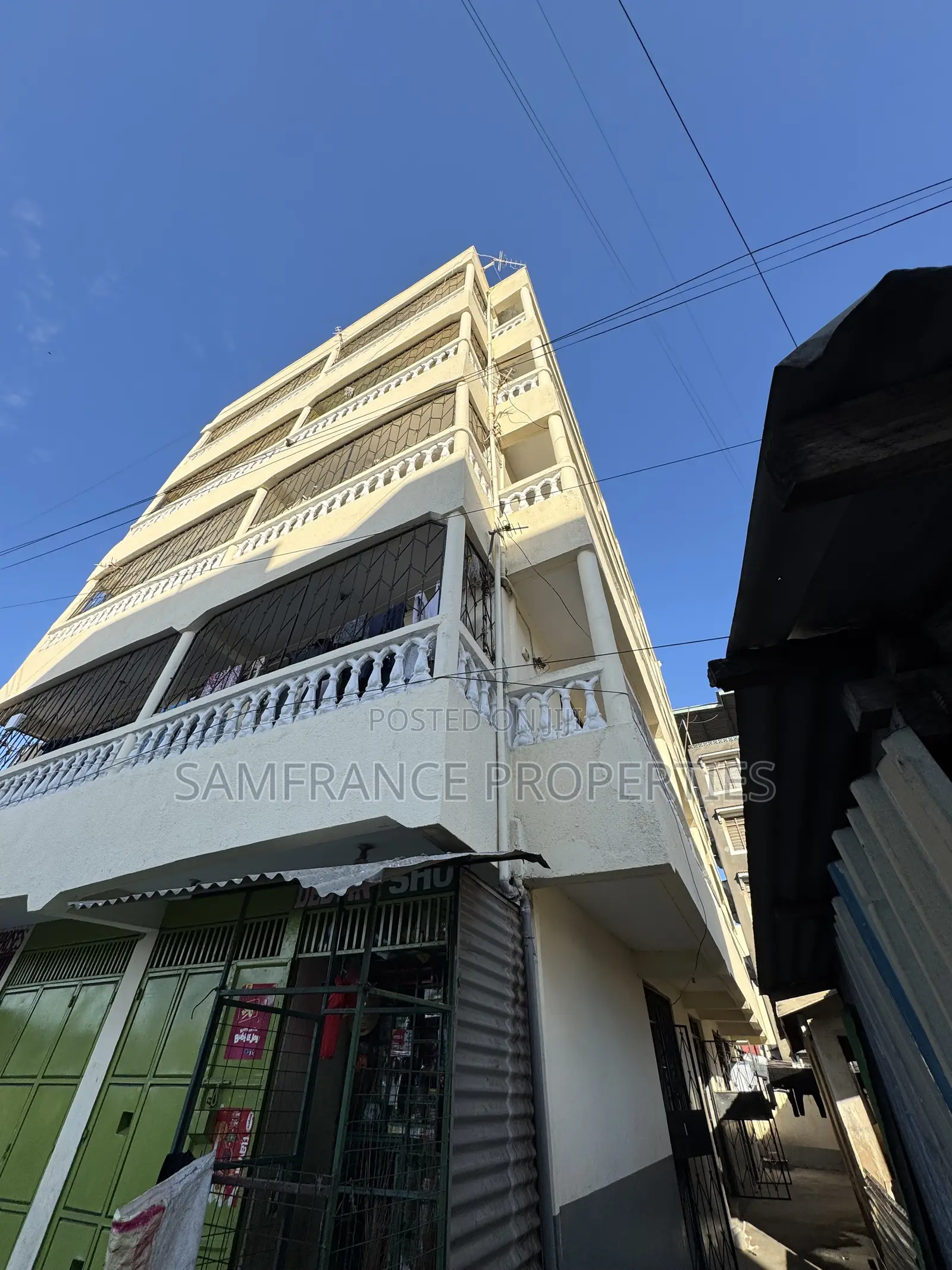 Furnished 20bdrm Block of Flats in Migadini for sale
