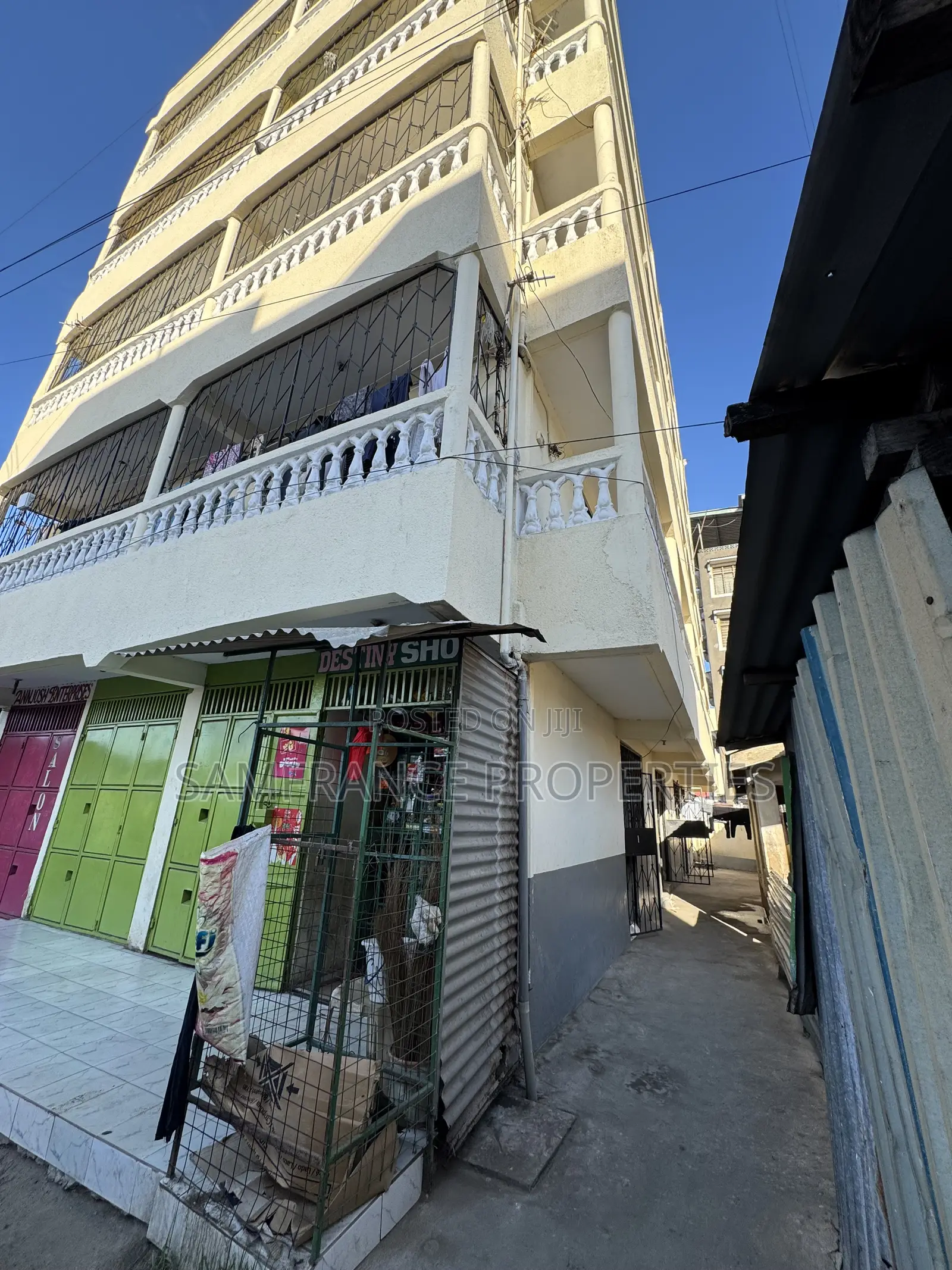 Furnished 20bdrm Block of Flats in Migadini for sale
