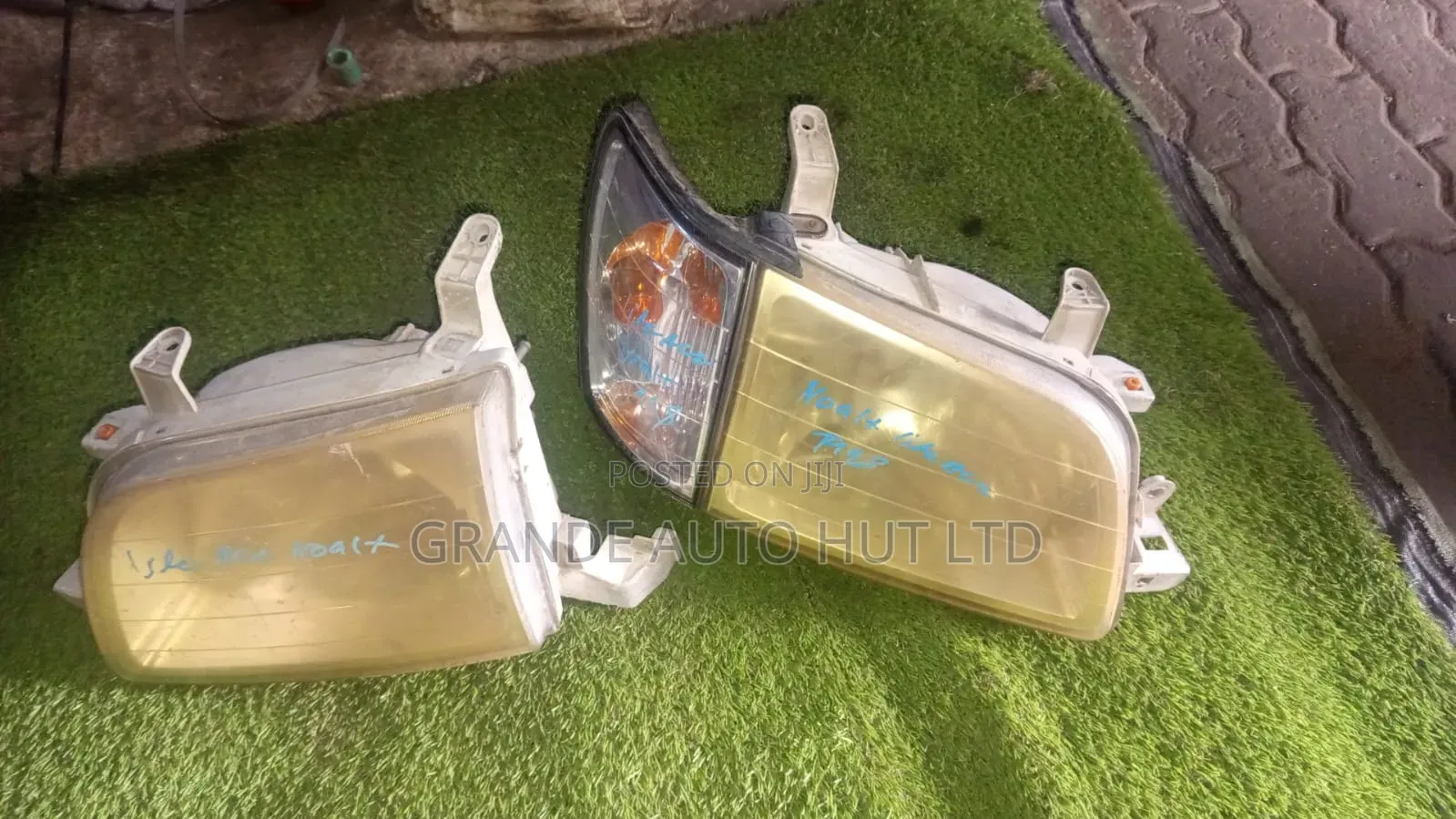 Liteace/Townace Headlights