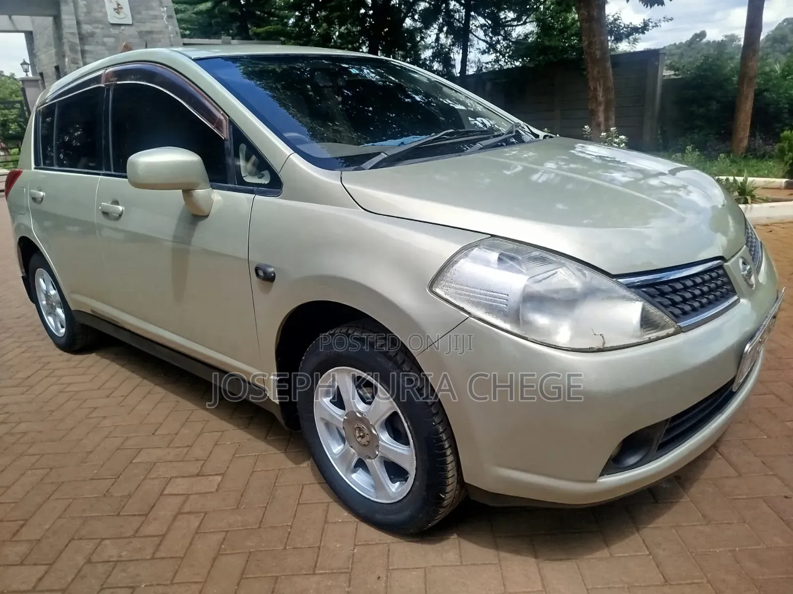 Nissan Tiida 2008 Gold