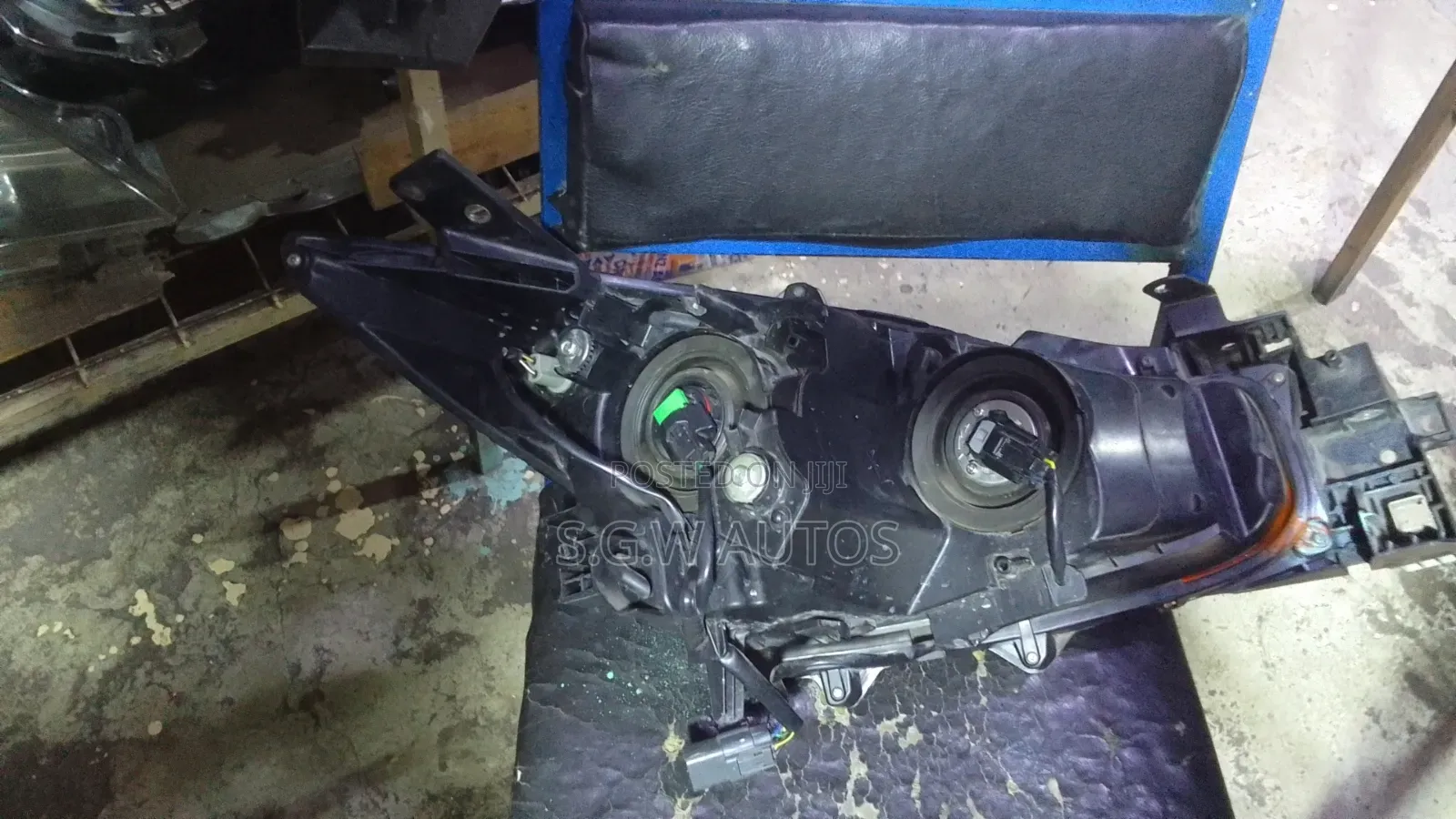 Ex-Japan Mazda Axela No.9 Headlight