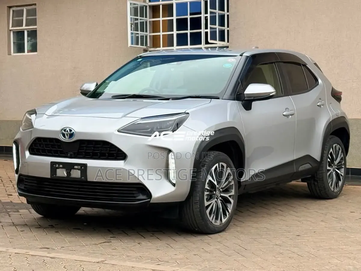 Toyota Yaris 2020 Silver