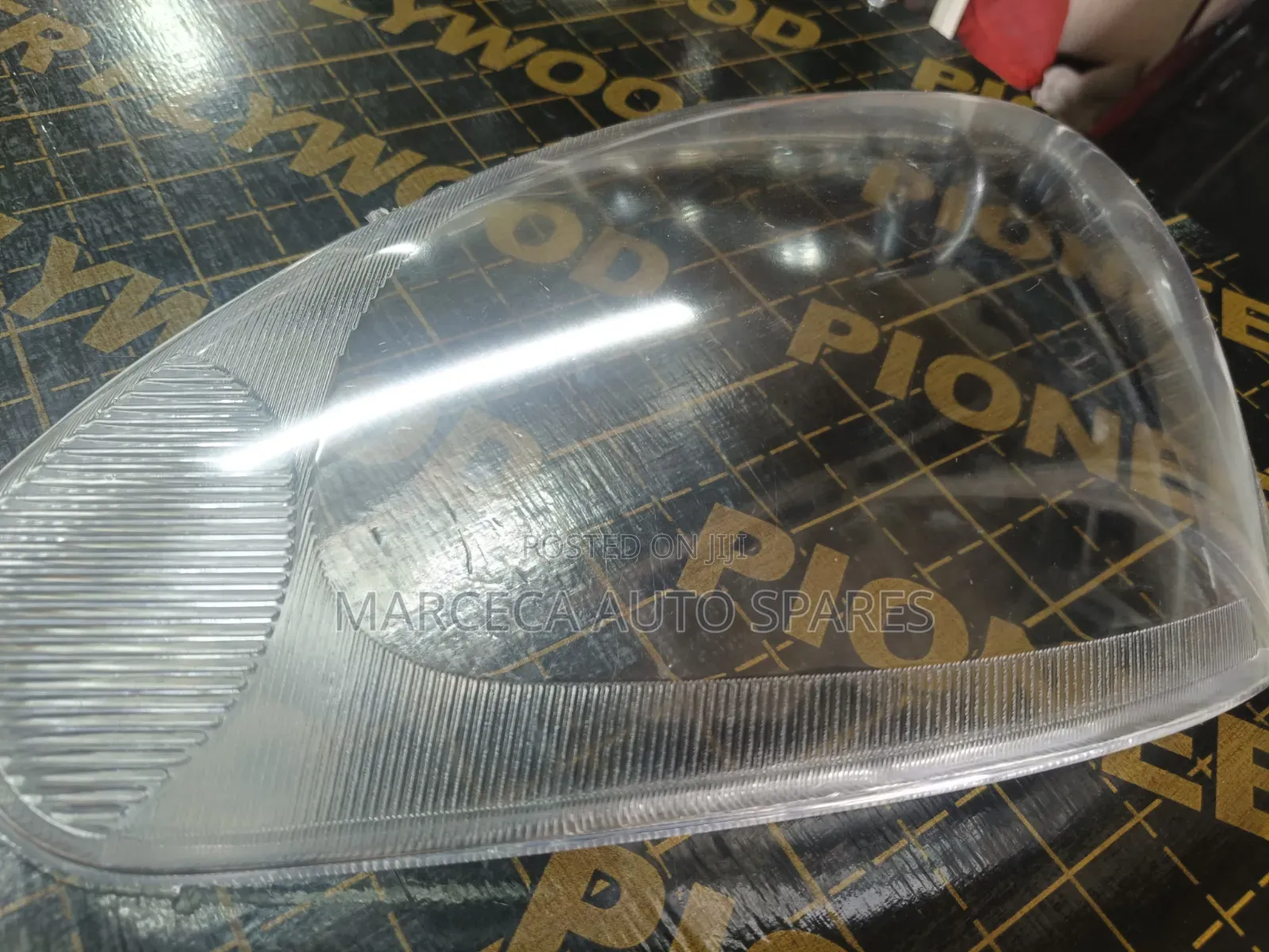 Headlight Lens Daihatsu Mira