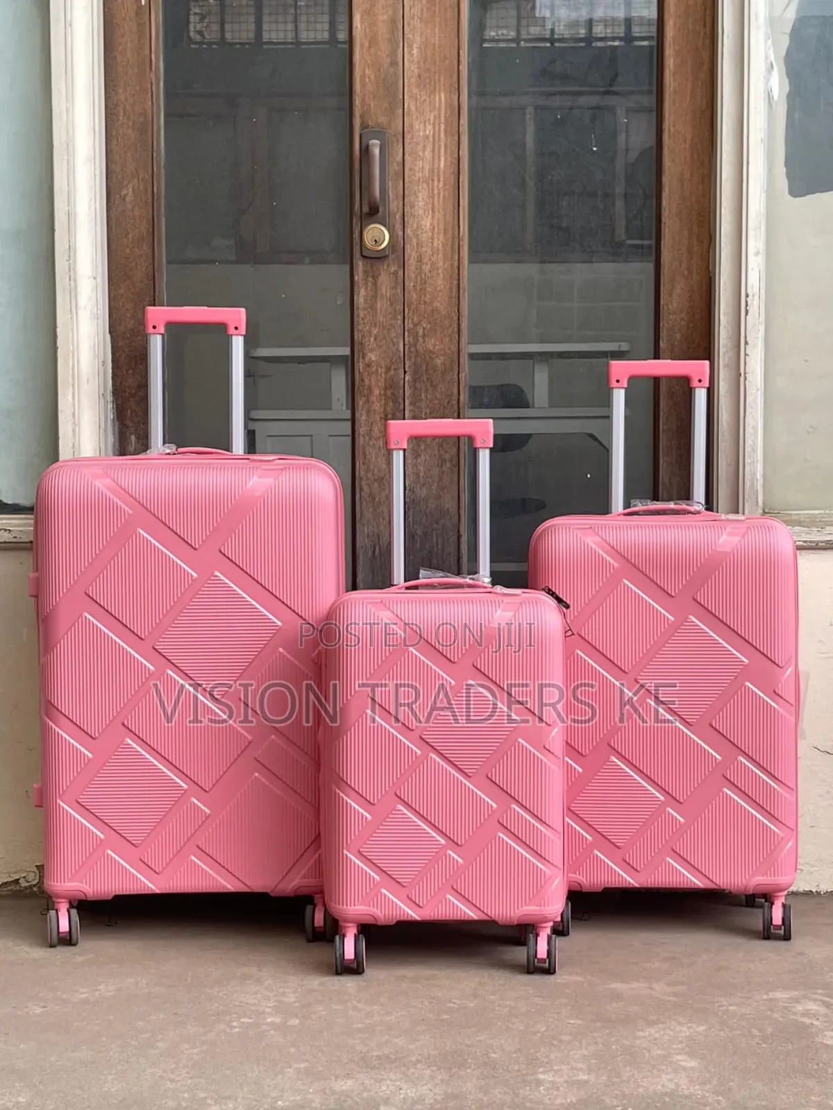 3 in 1 Unbreakable PP Suitcase Size 3, 360 Easy-Glide Spinner Wheels.