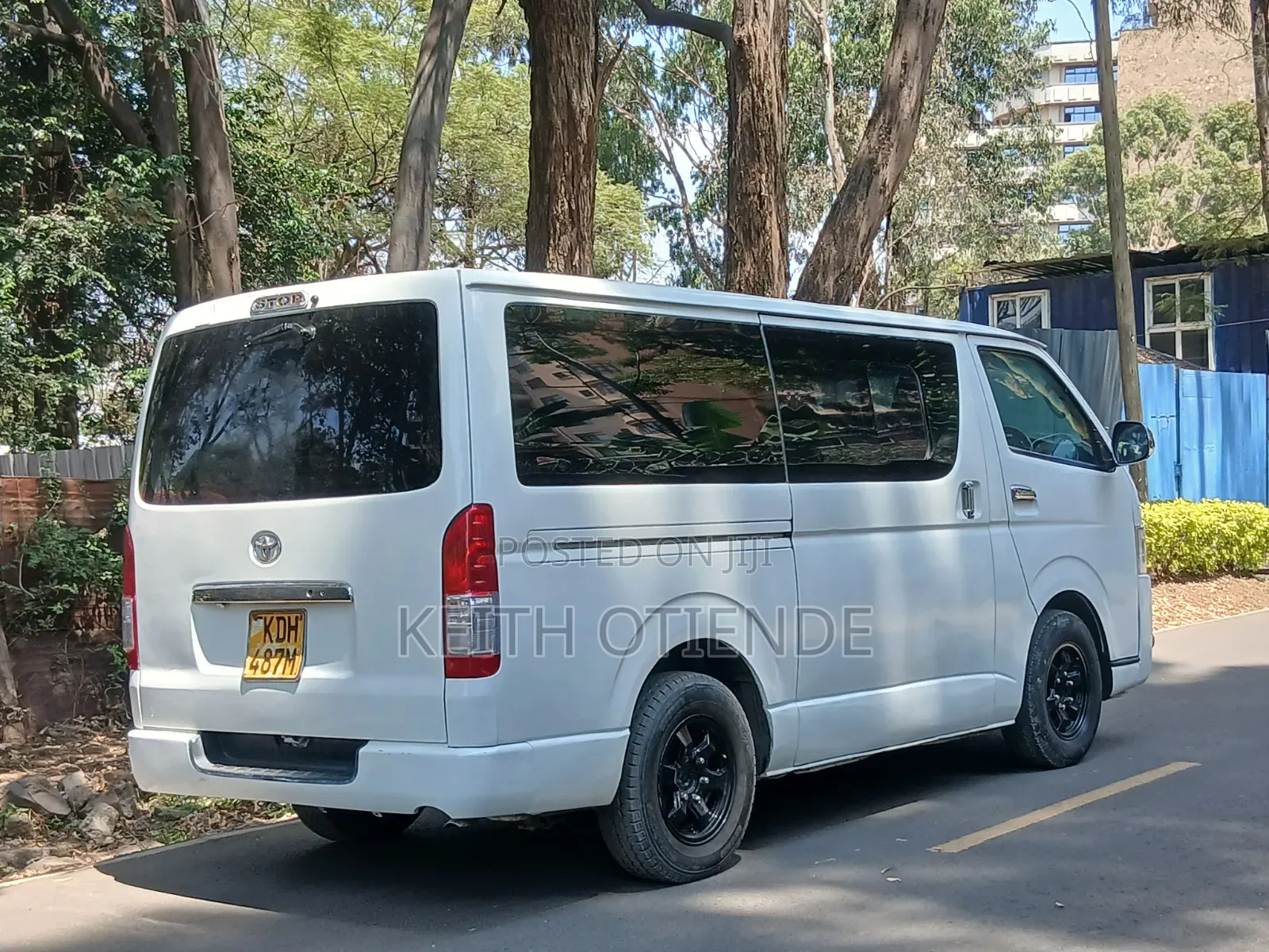 Toyota HiAce 2014 White