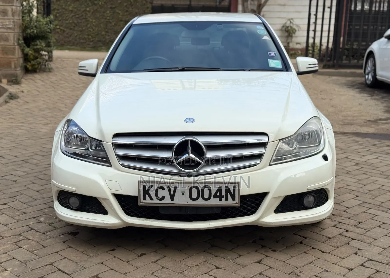 Mercedes-Benz C200 2012 White