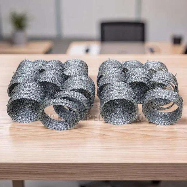 Weatherproof 100mm,200mm, 450mm 6m /8m/10m Length Barbed Razor Wire