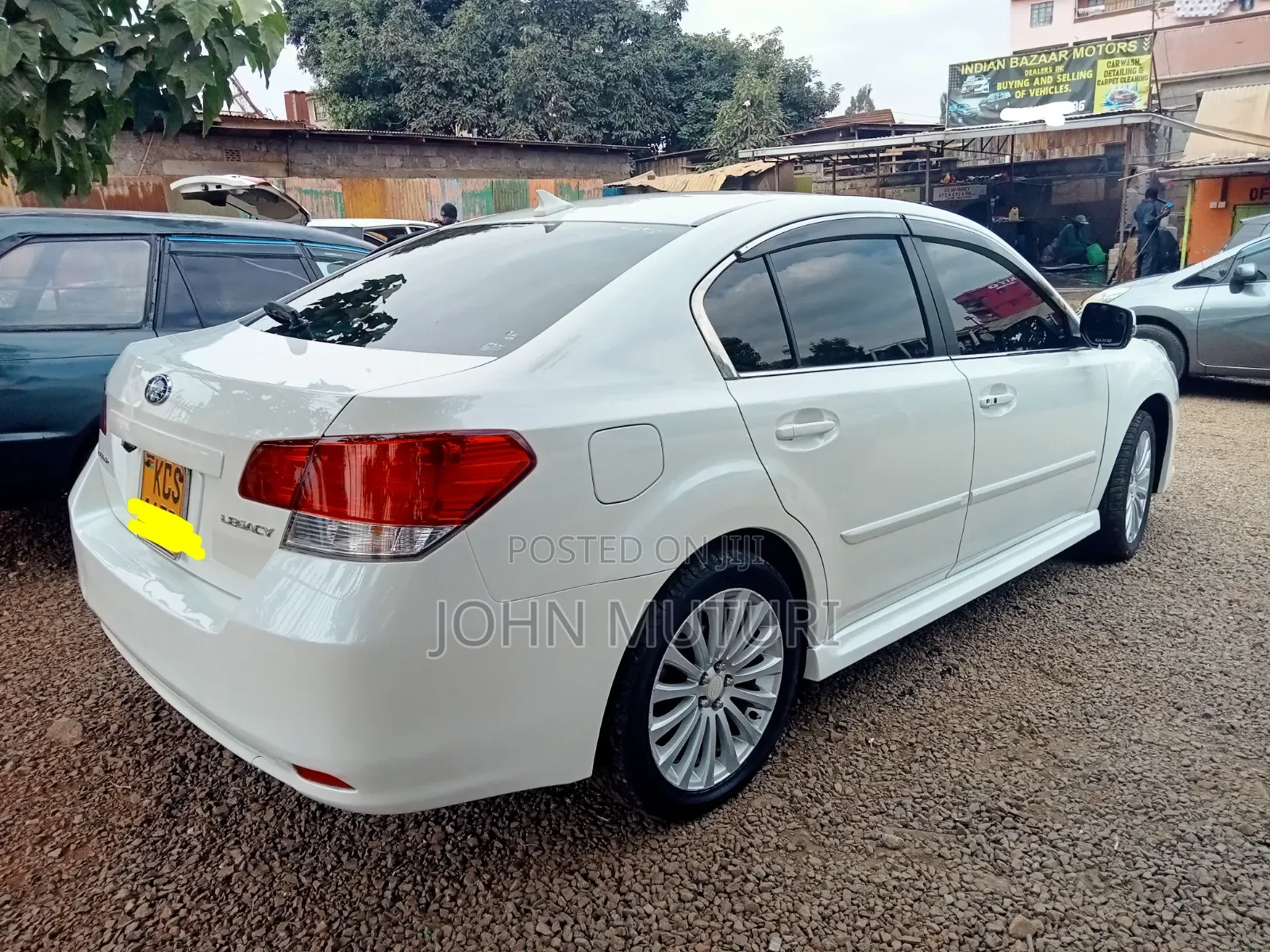 Subaru Legacy 2011 White