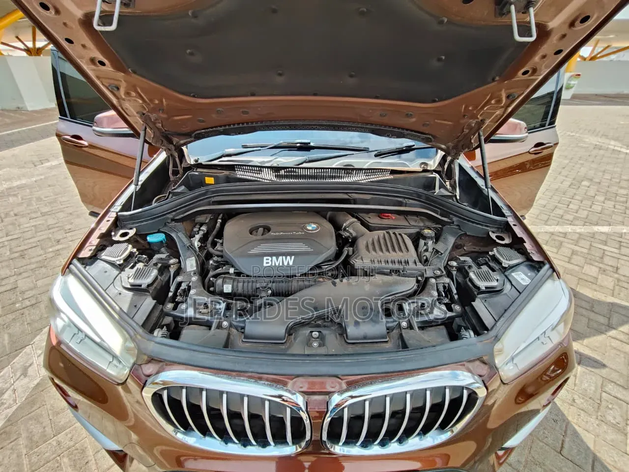 BMW X1 xDrive28i AWD 2016 Gold