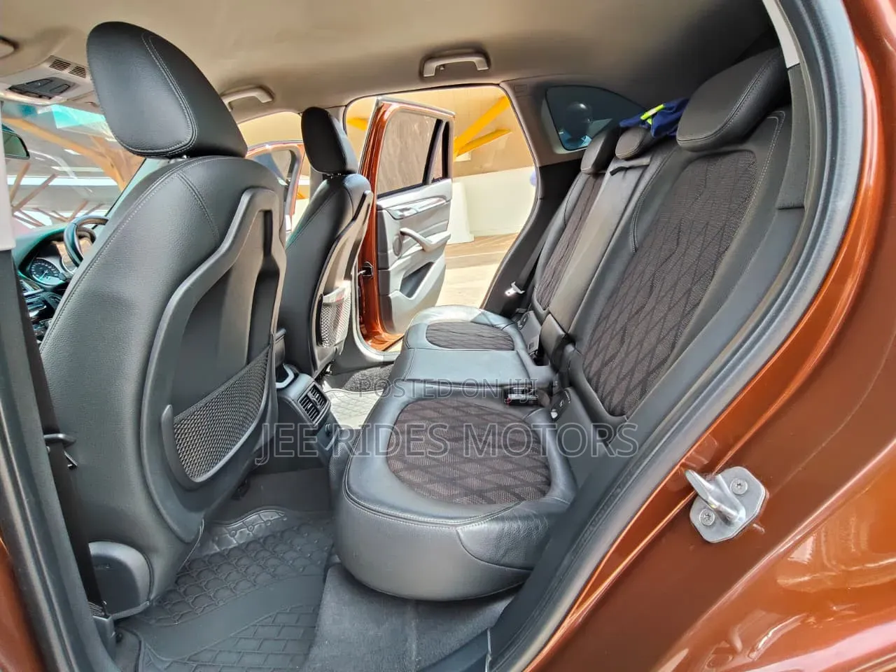 BMW X1 xDrive28i AWD 2016 Gold