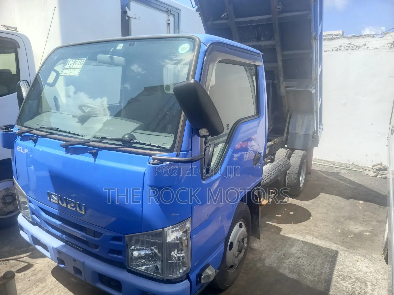 Isuzu KB 2016 Blue