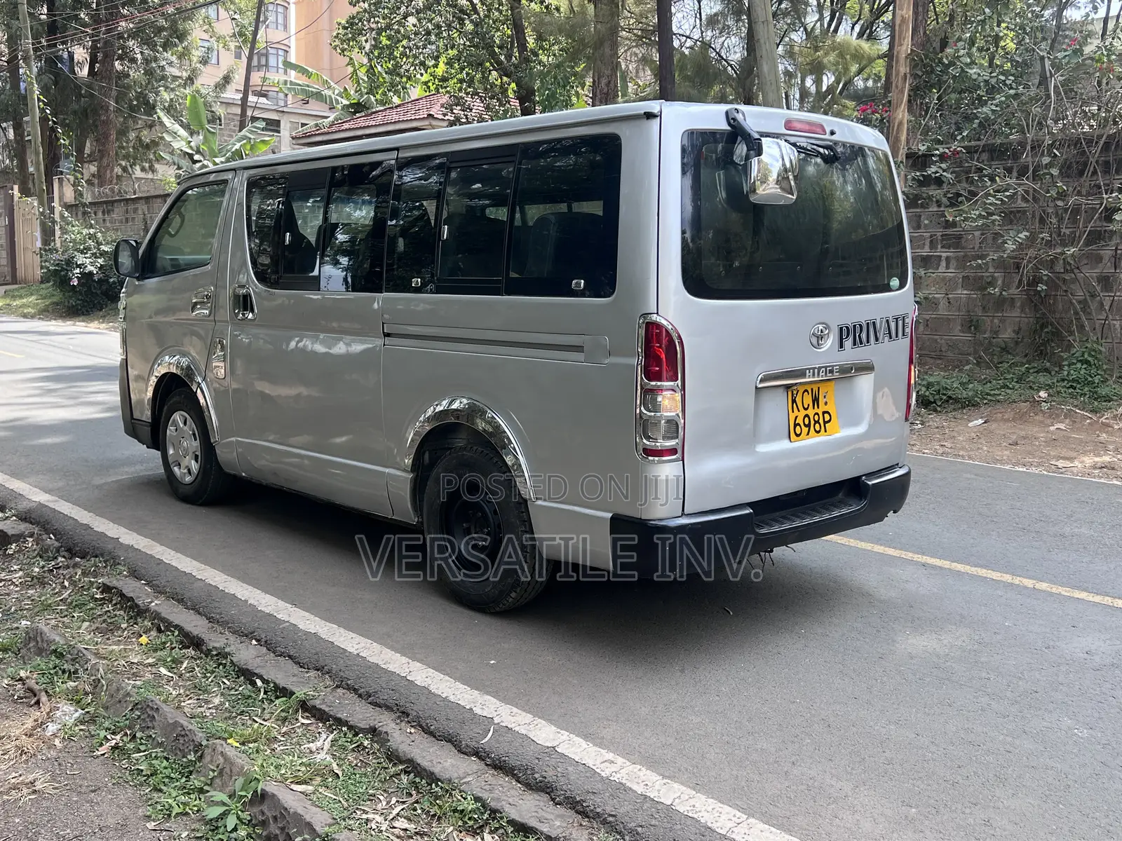 Toyota HiAce 2013 Silver