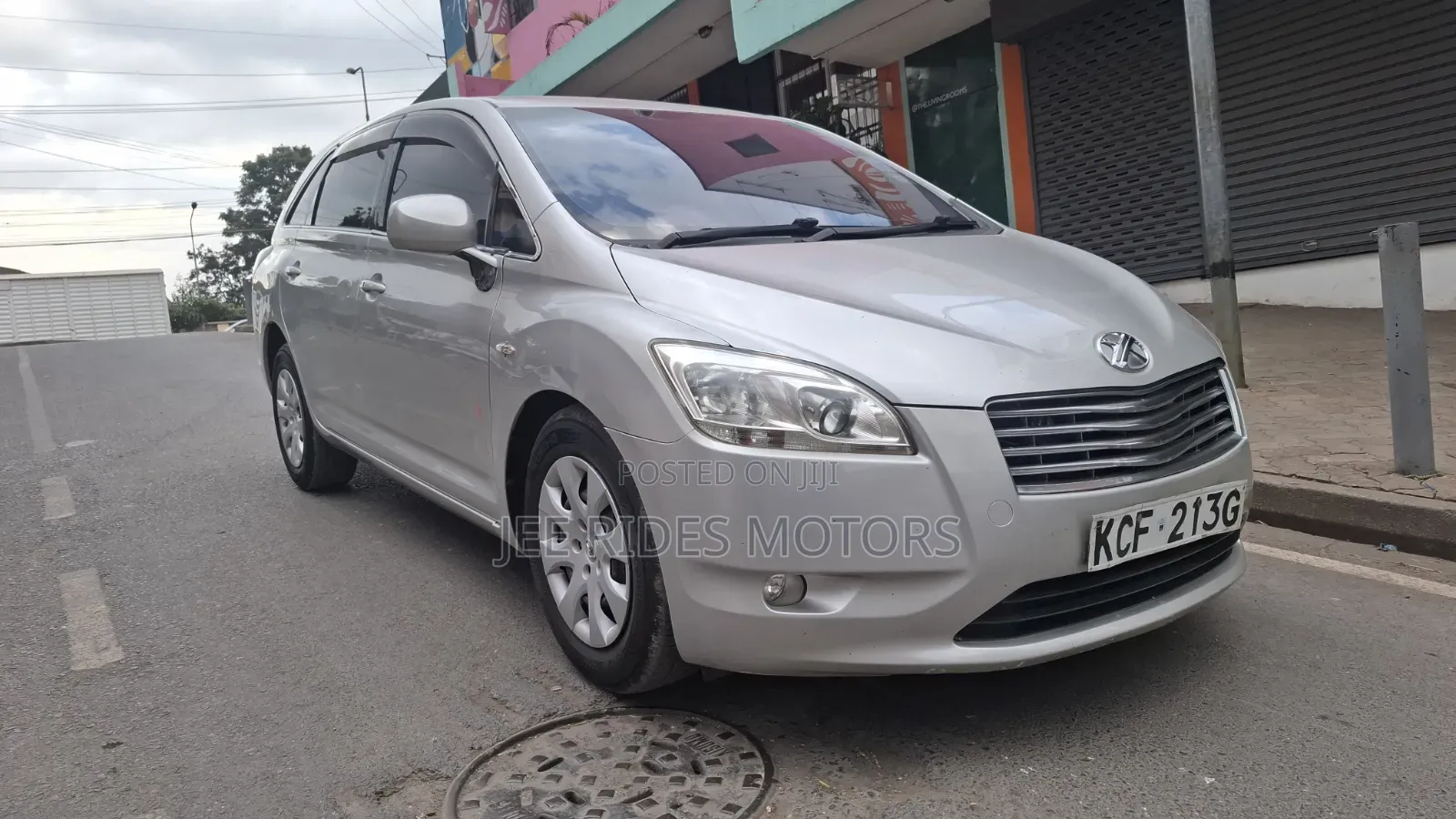 Toyota Mark X Zio 2009 Silver