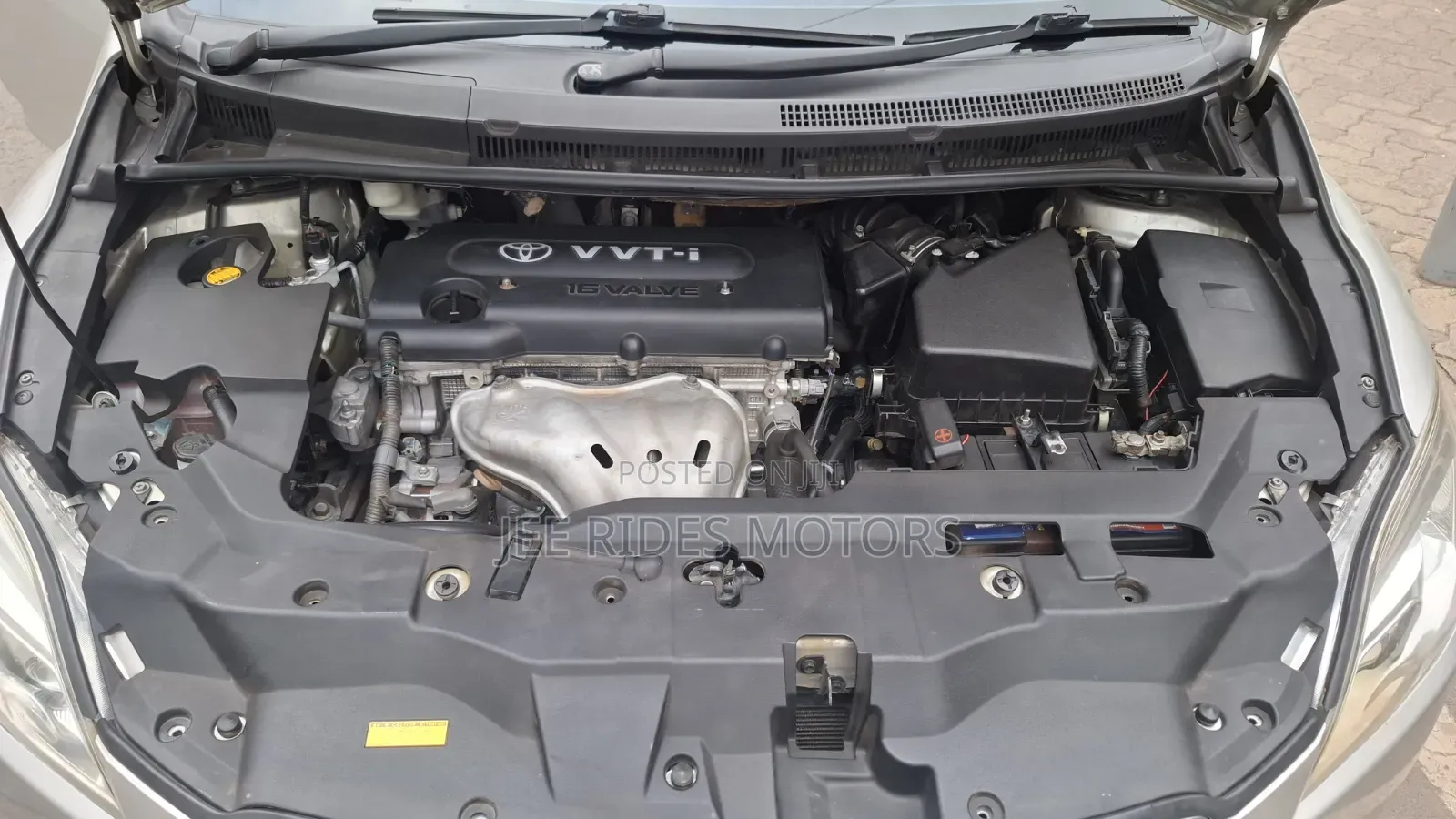 Toyota Mark X Zio 2009 Silver