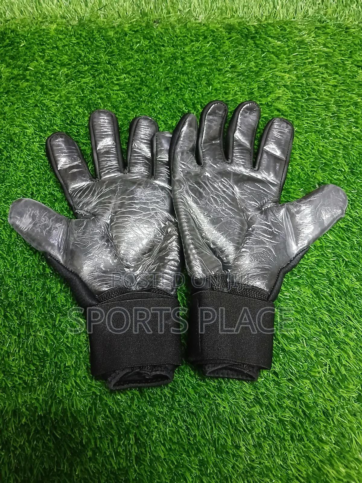 Adidas Pro Predator Goalie Gloves