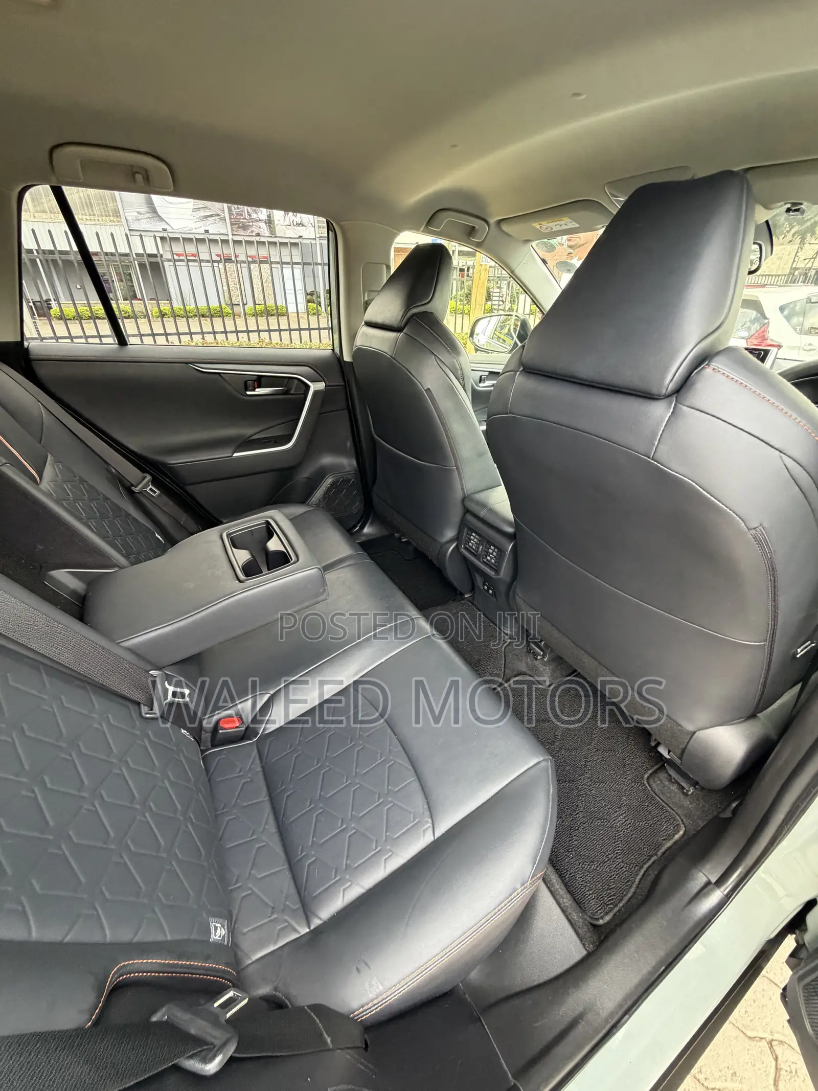 Toyota RAV4 Adventure 2019 Green