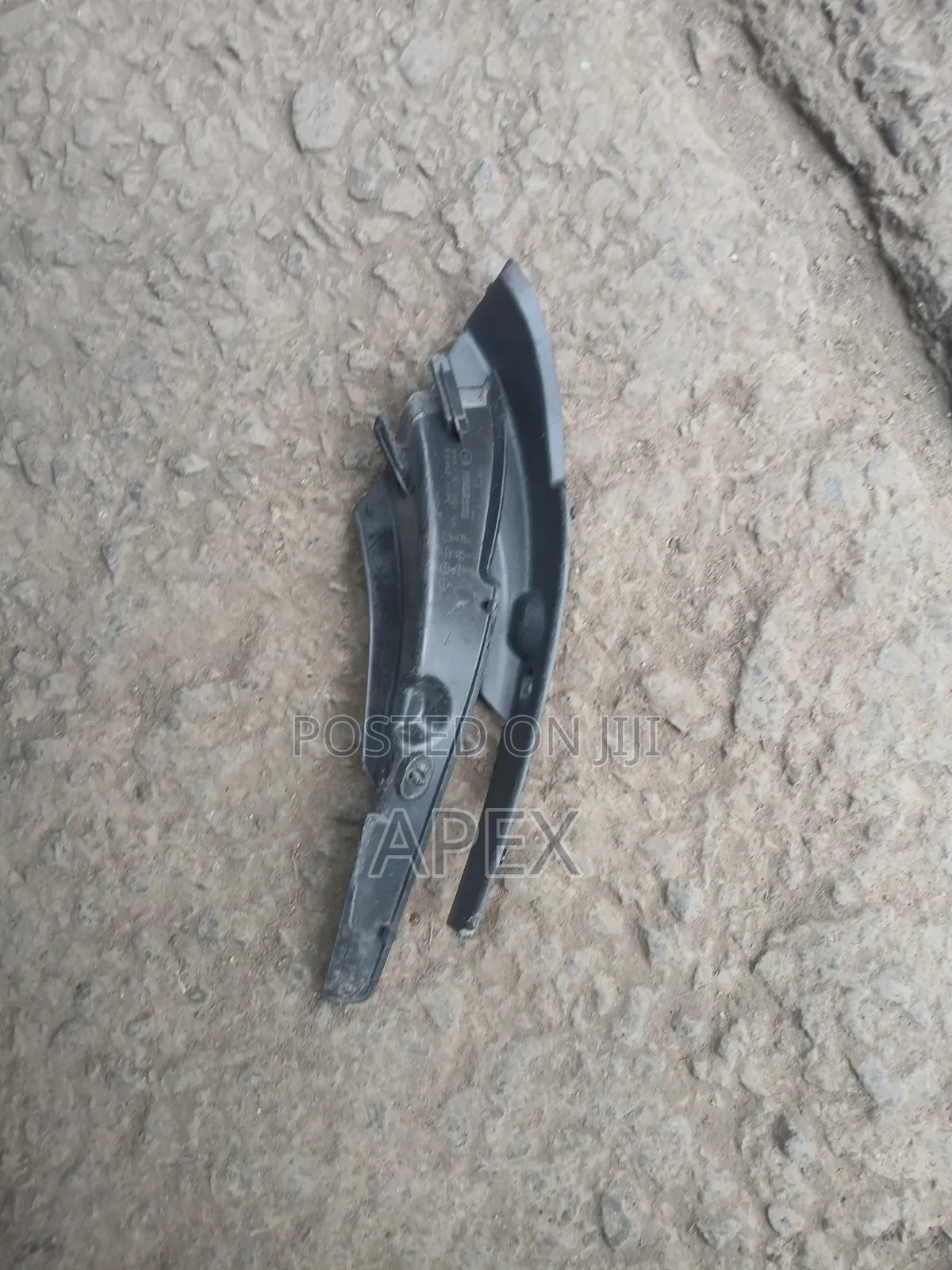 Windscreen Finishers Mazda Demio 2012