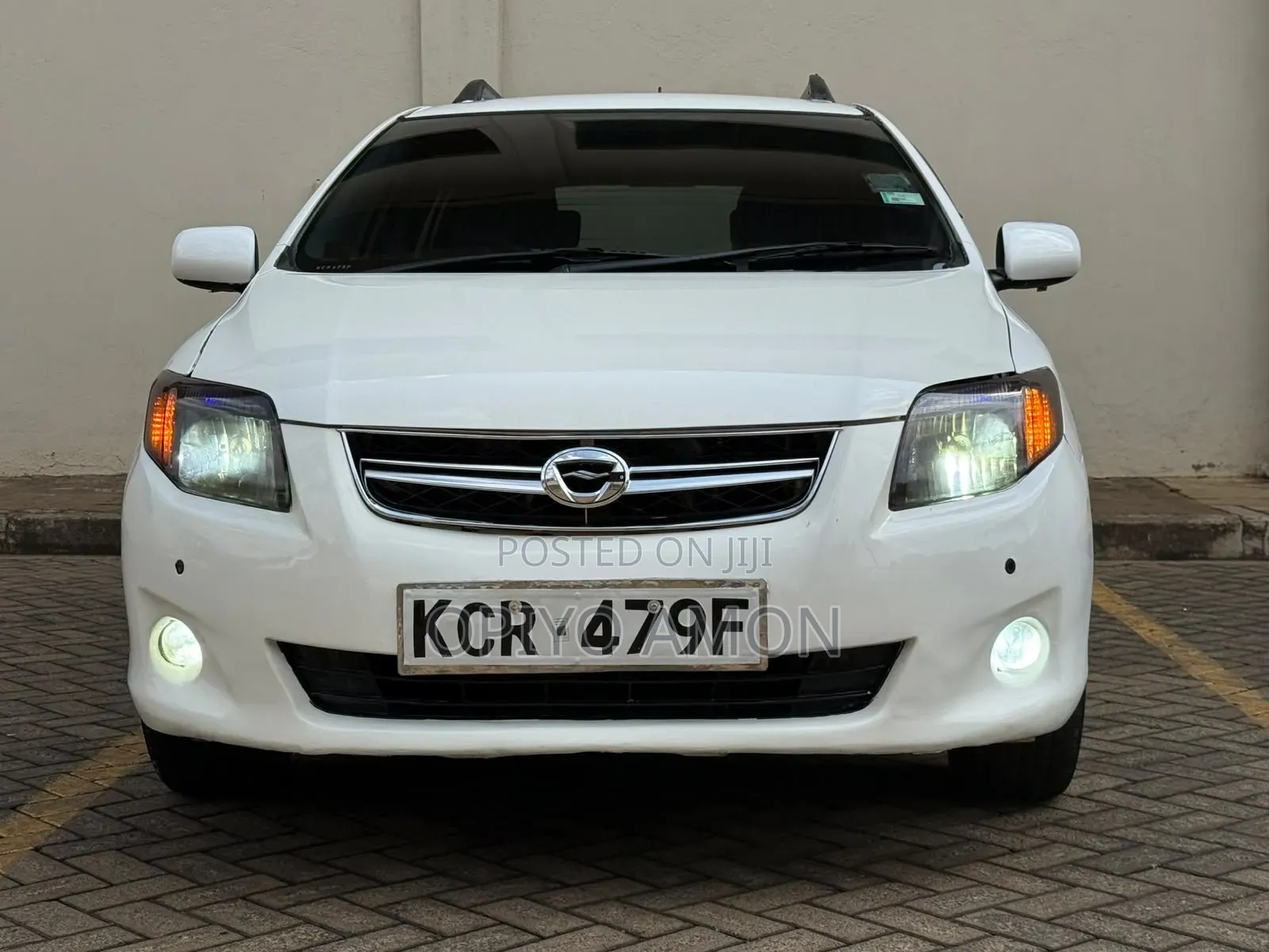 Toyota Corolla Fielder 2010 White