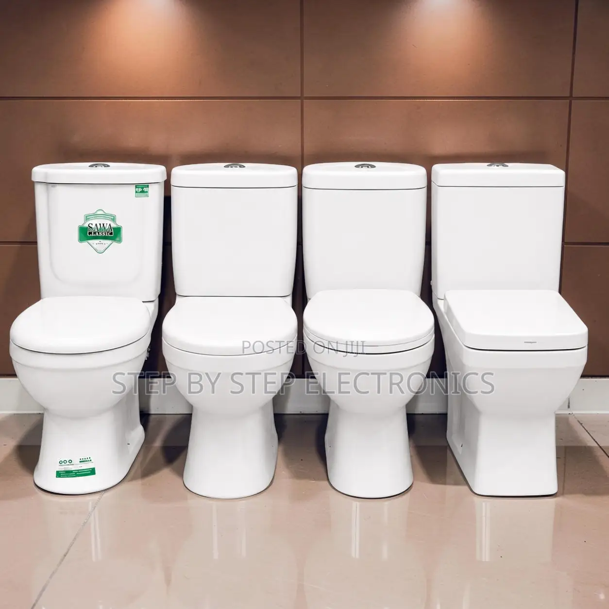 Modern Ceramic 1 Piece Toilet Set Bathroom Showroom Display Collection